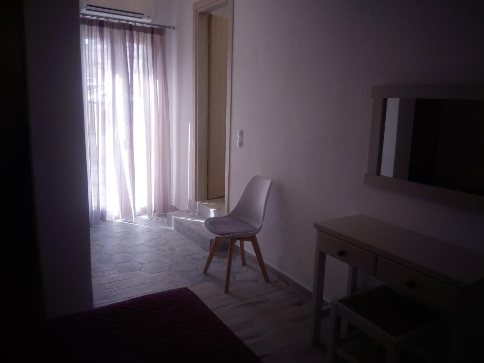 Photo 27