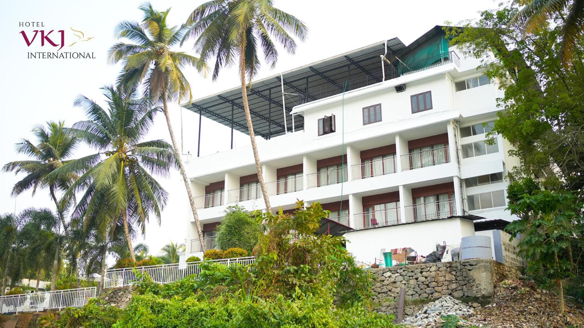 Hotel VKJ International Kuttampuzha view 4
