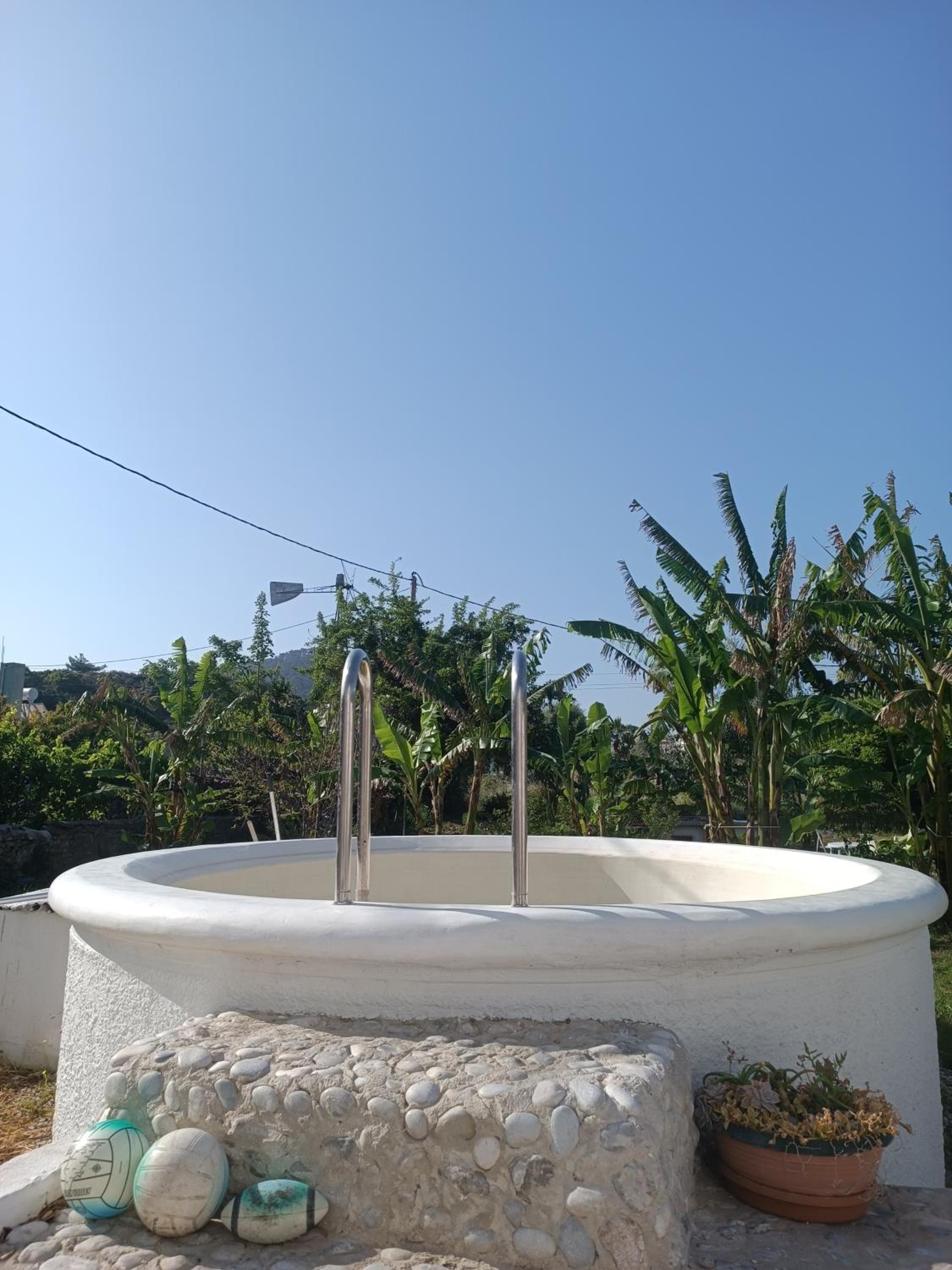 Tower Traditional Pool Villa view 5