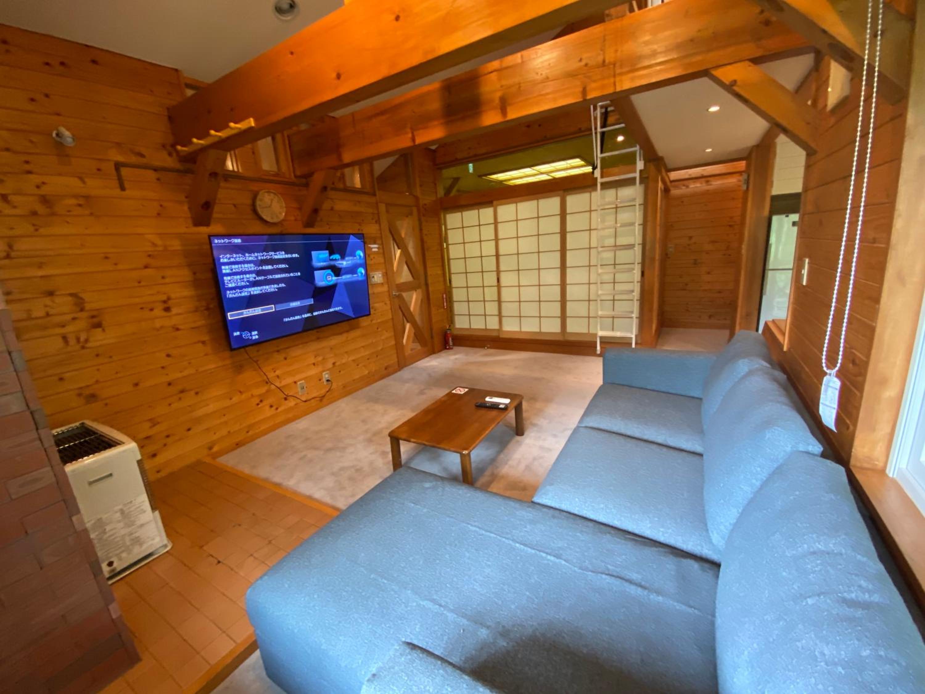 Annupuri Retro Lodge