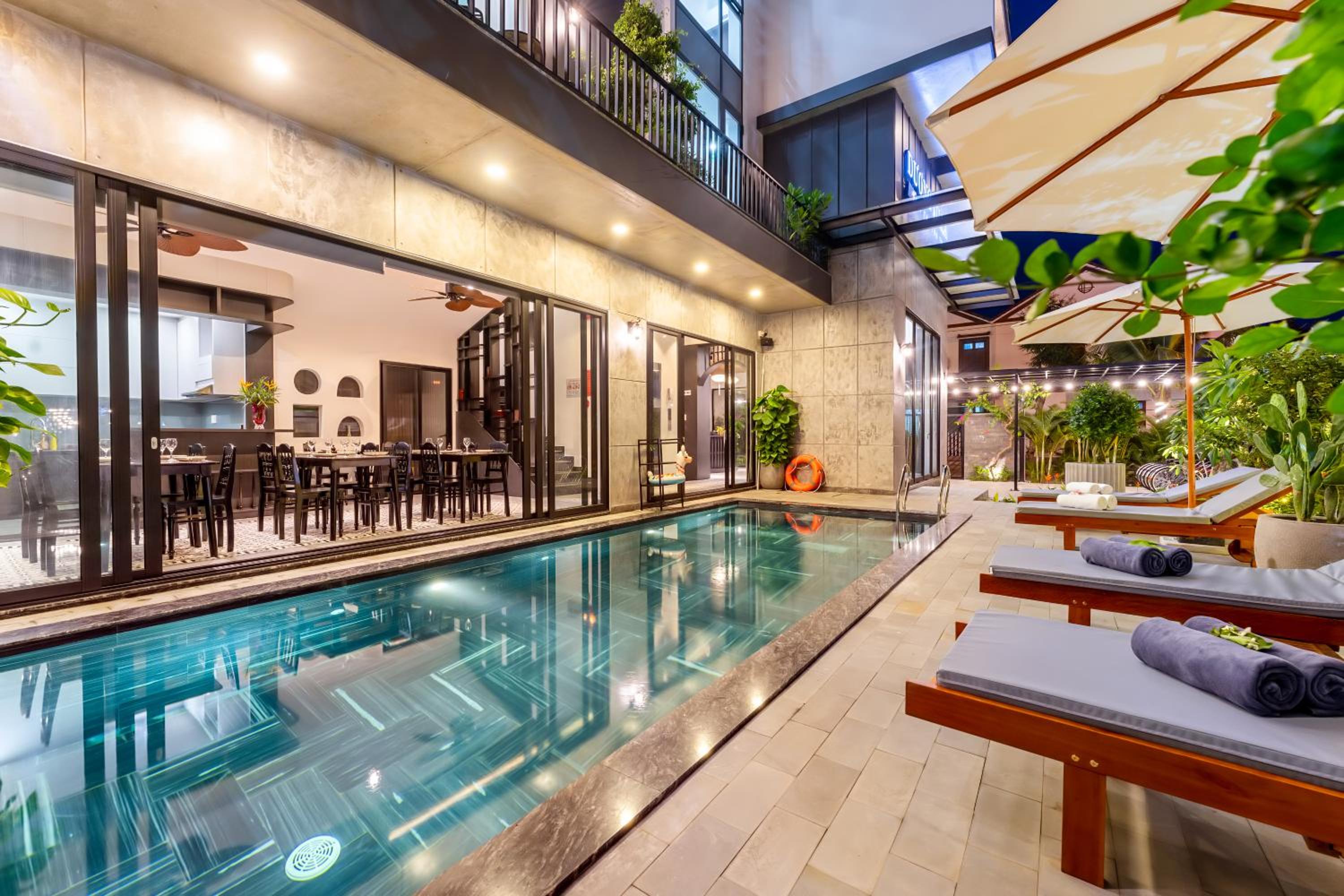 Duong Villa Hoi An - Entire Villa - Pool side - Private garden view 5