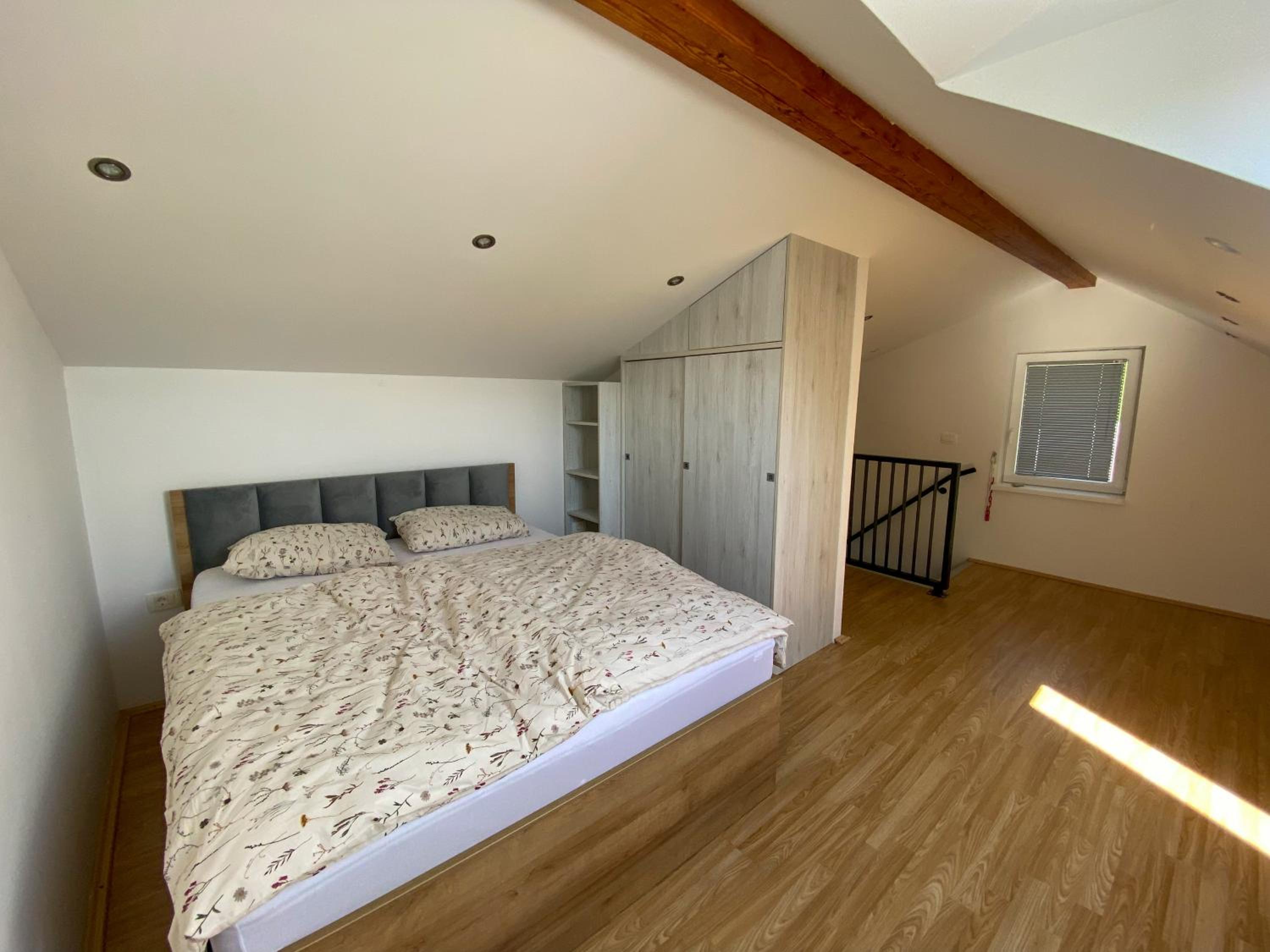 Apartmaji Paletino view 3