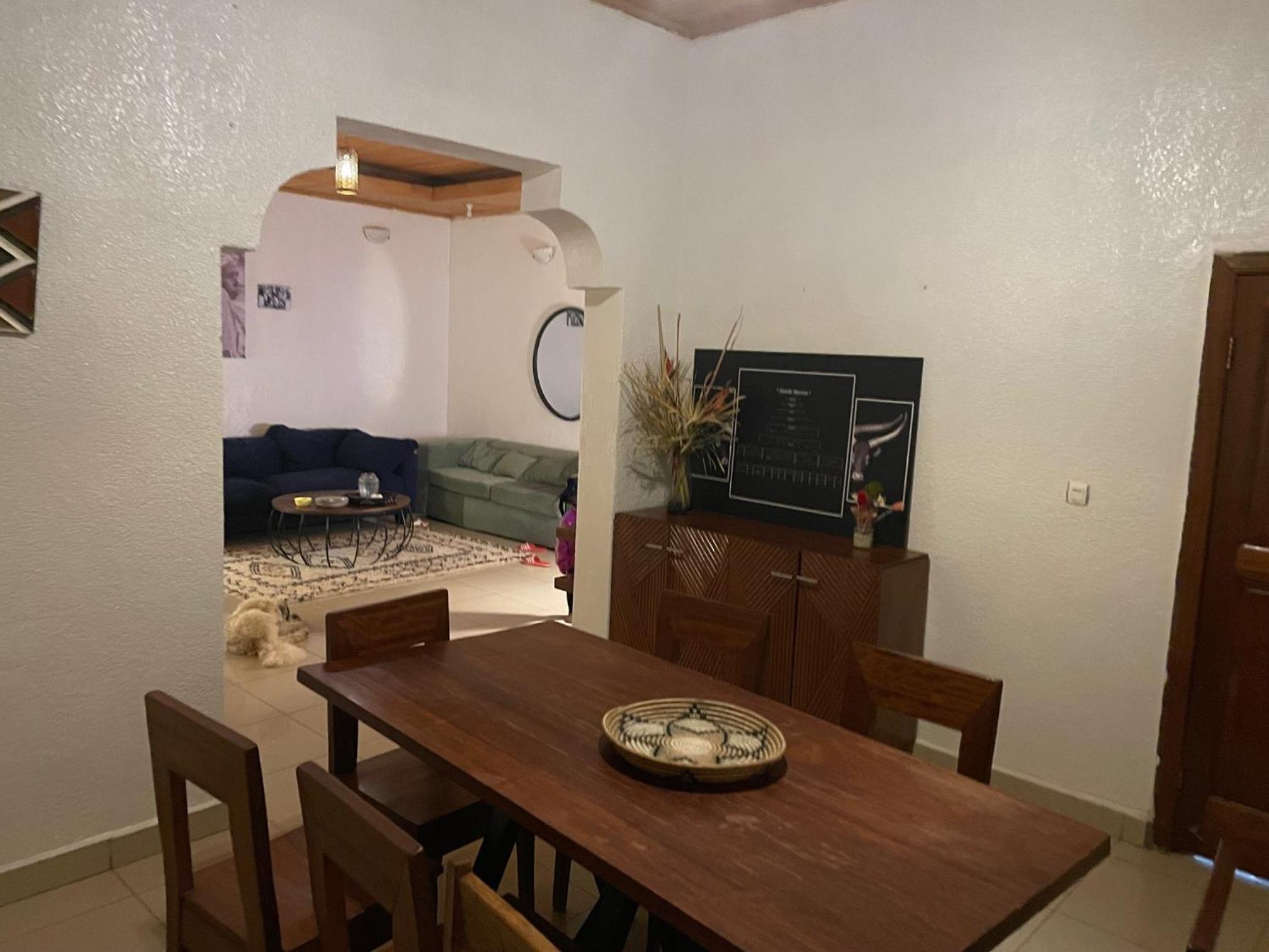 grande villa verdoyante à louer pour 1 mois