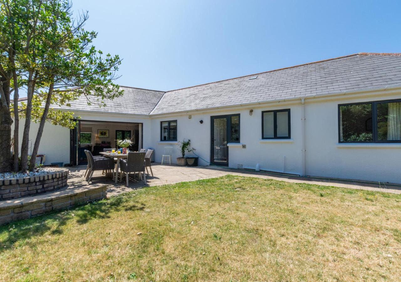 4 Bed in Trevone oc-p00696
