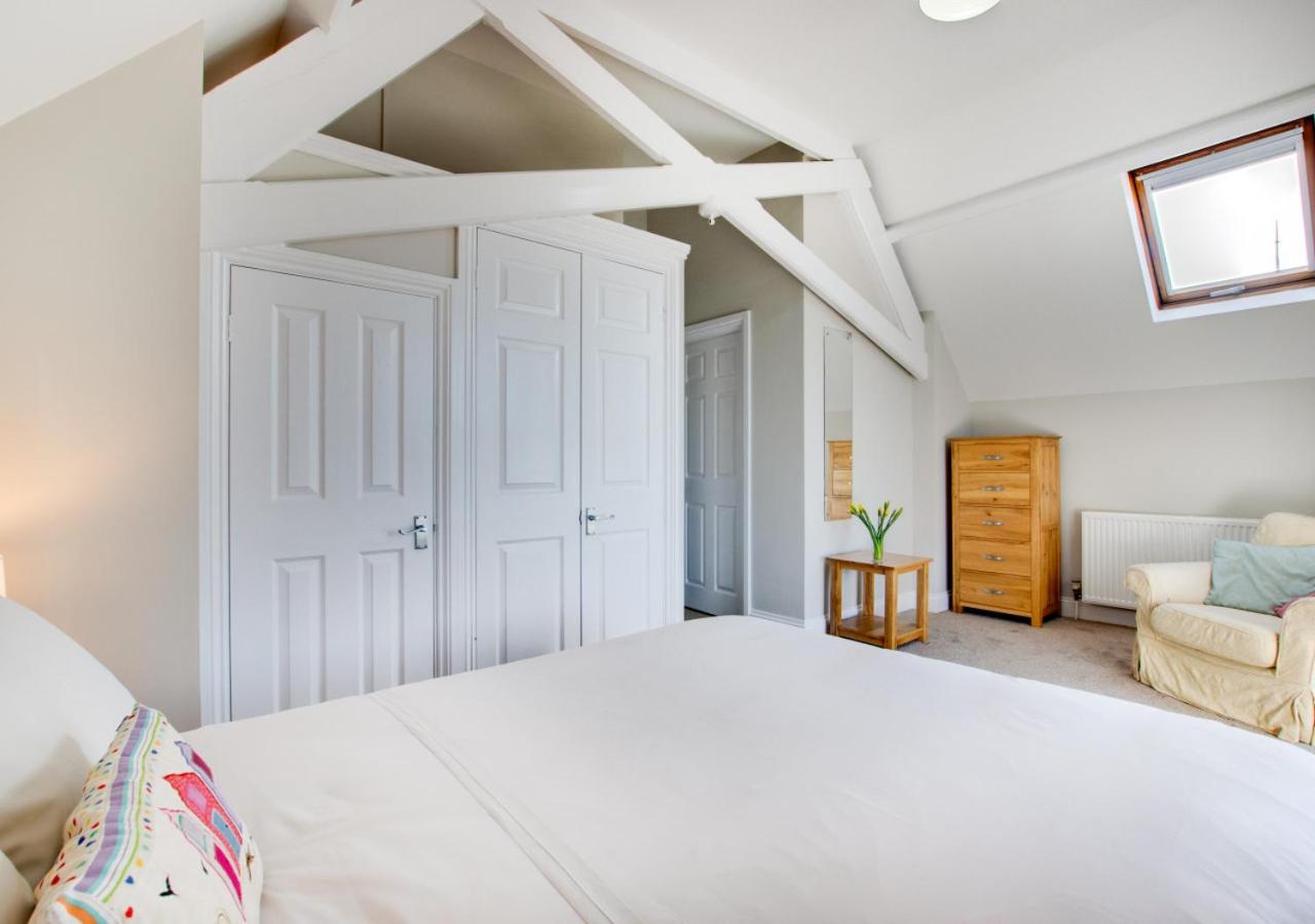 4 Bed in Padstow oc-p00011