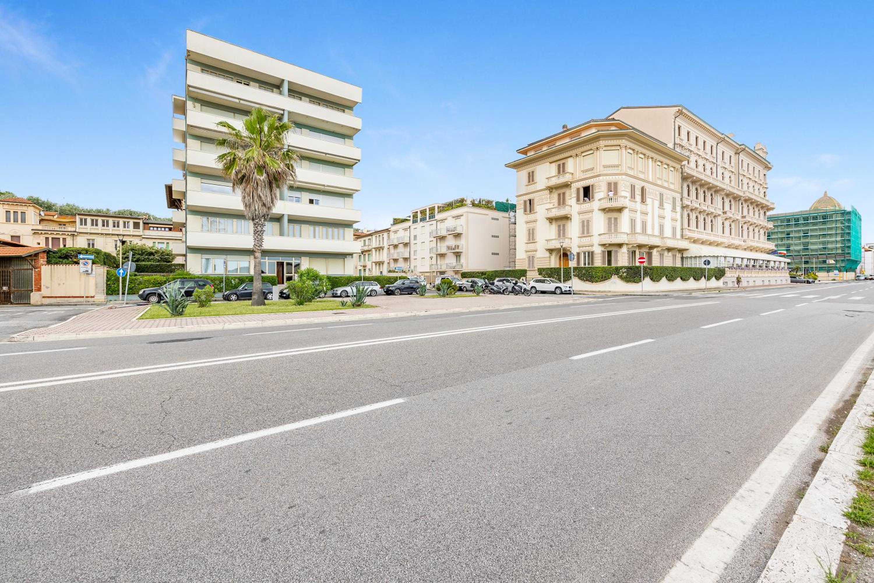 Annamaria's House 200m From Sea - Happy Rentals view 3