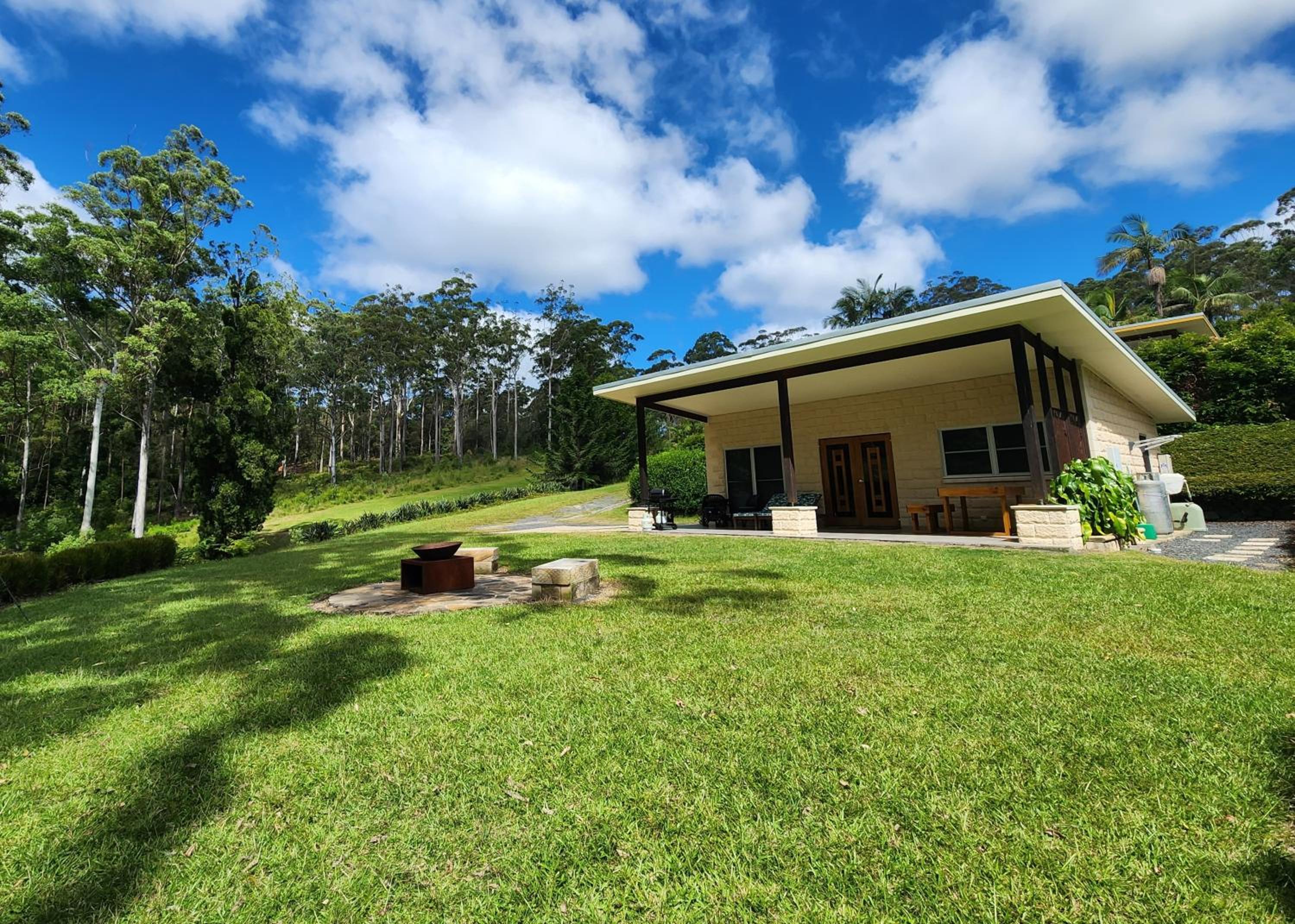 Coffs Coast Mountain Retreat Cabin 2