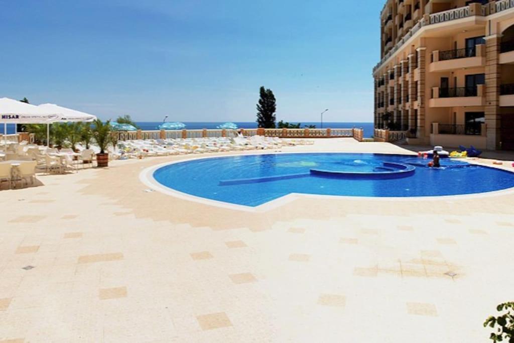 Cabacum Beach Residence - free parking