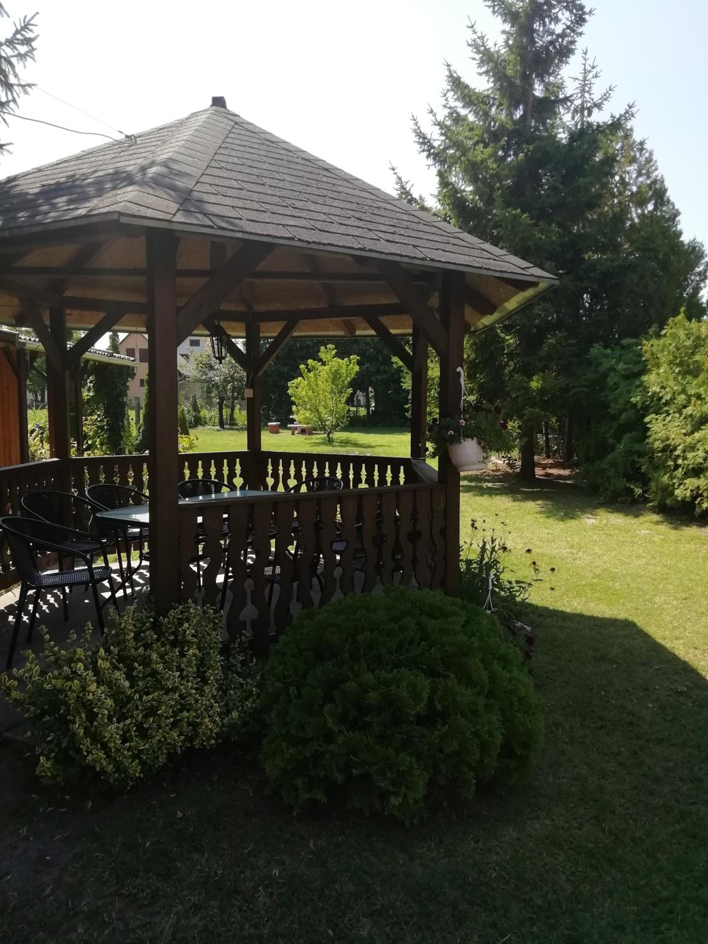 Haus Tannenmeise - Fenyvescinege Ház view 4