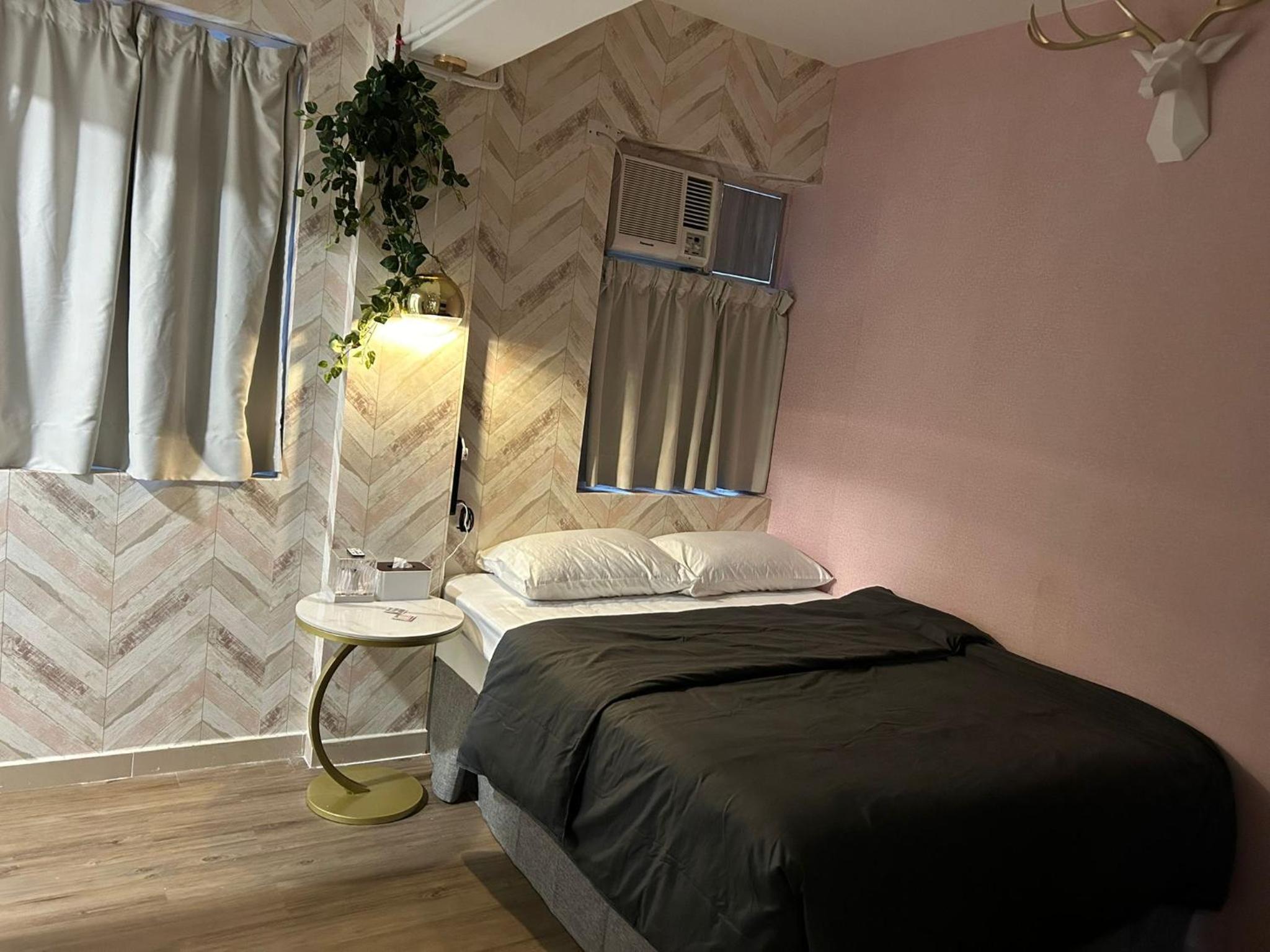 7 guest house