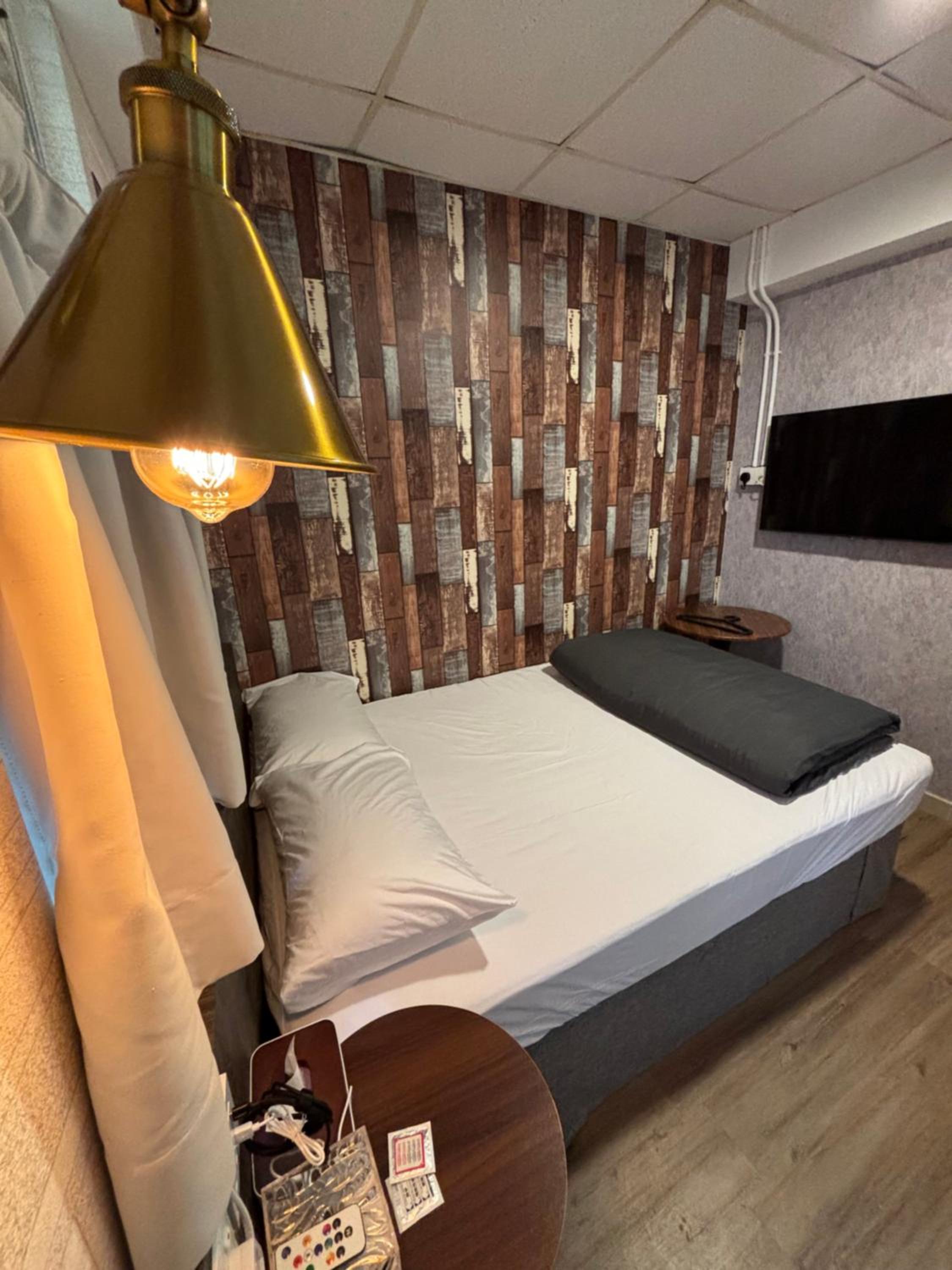 7 guest house
