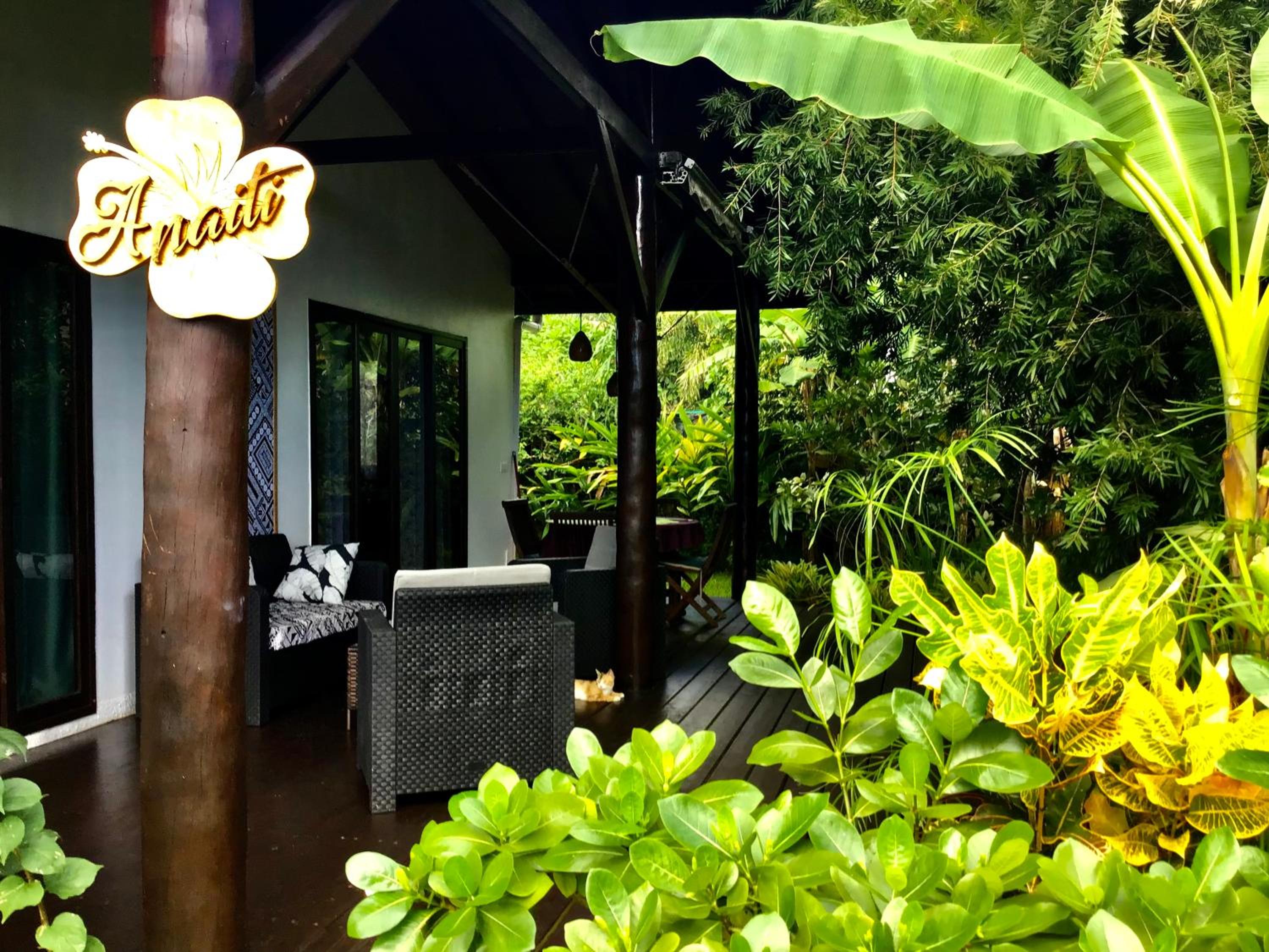 Faré Anaiti Moorea view 2