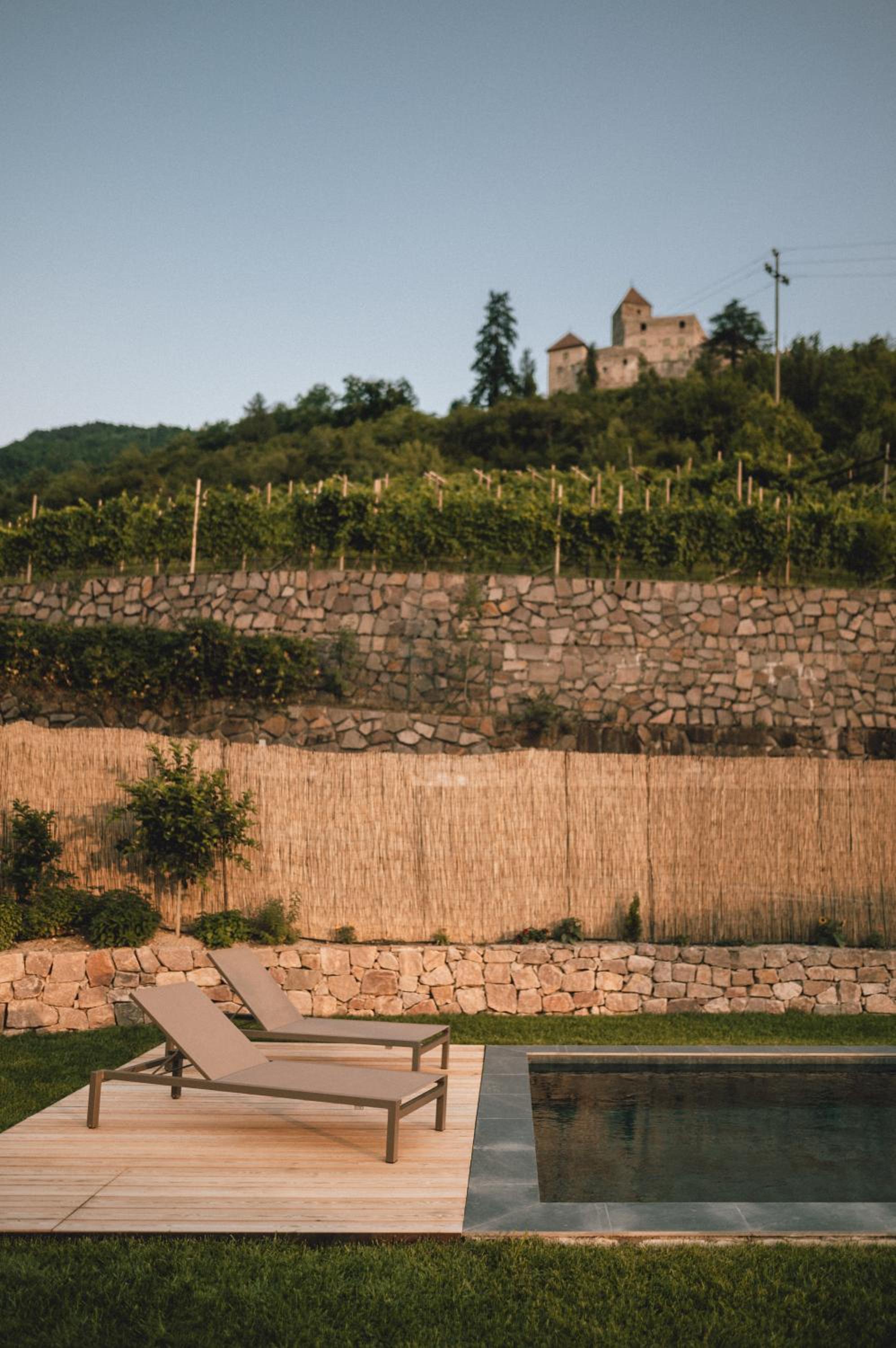 Pitzner - Winery & Suites 9