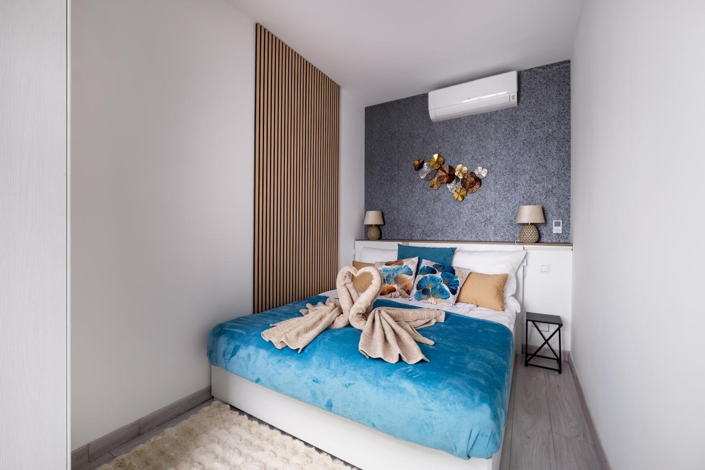 Rames-Cosmo Downtown Apartment with rooftop POOL view 3