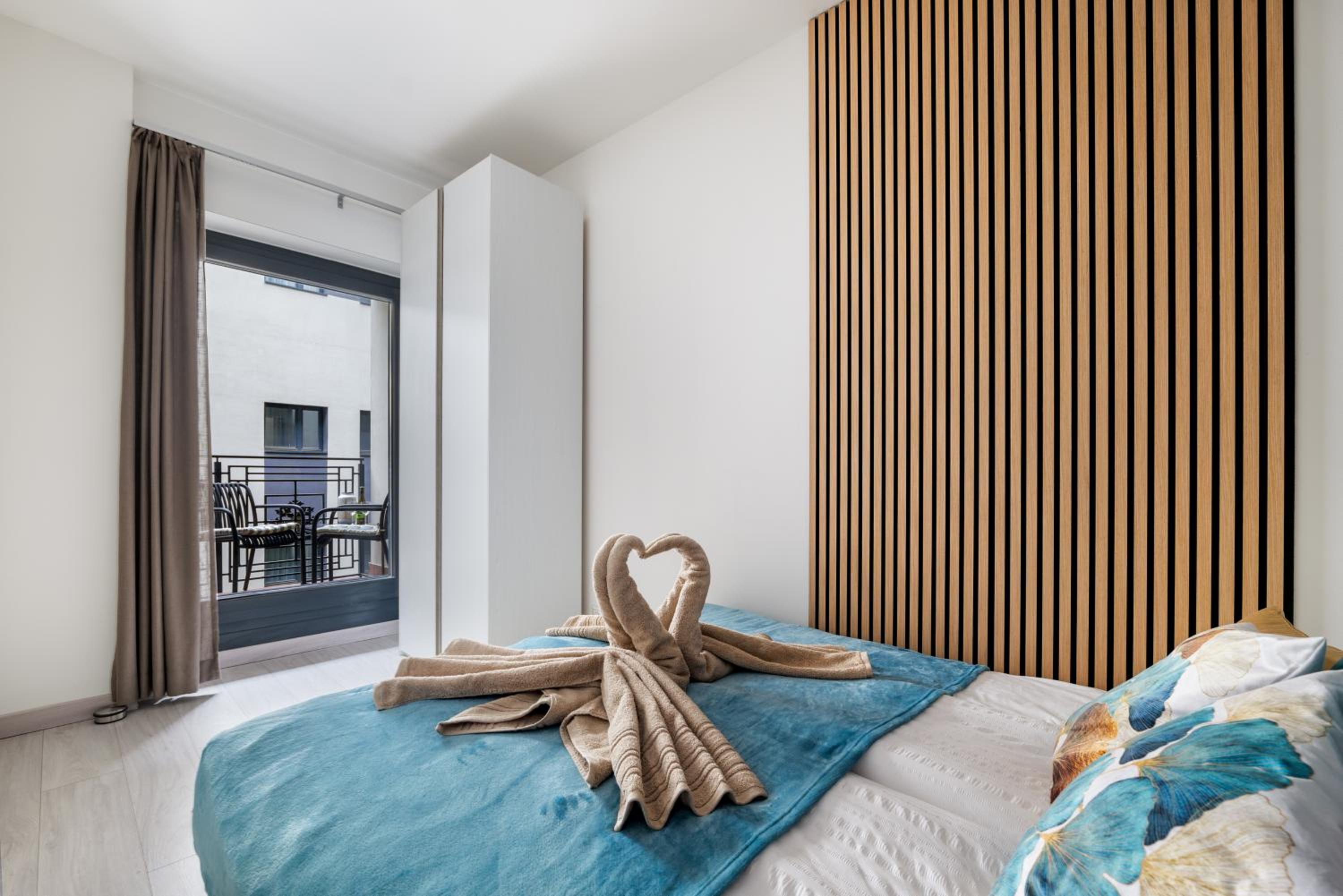 Rames-Cosmo Downtown Apartment with rooftop POOL view 5