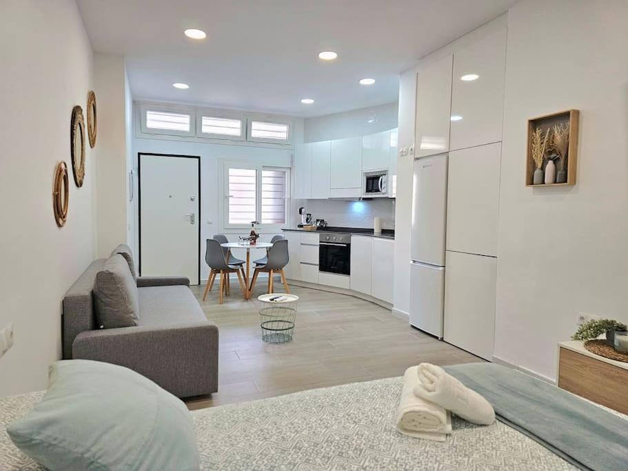 Moderno loft a 250 metros de la playa & parking