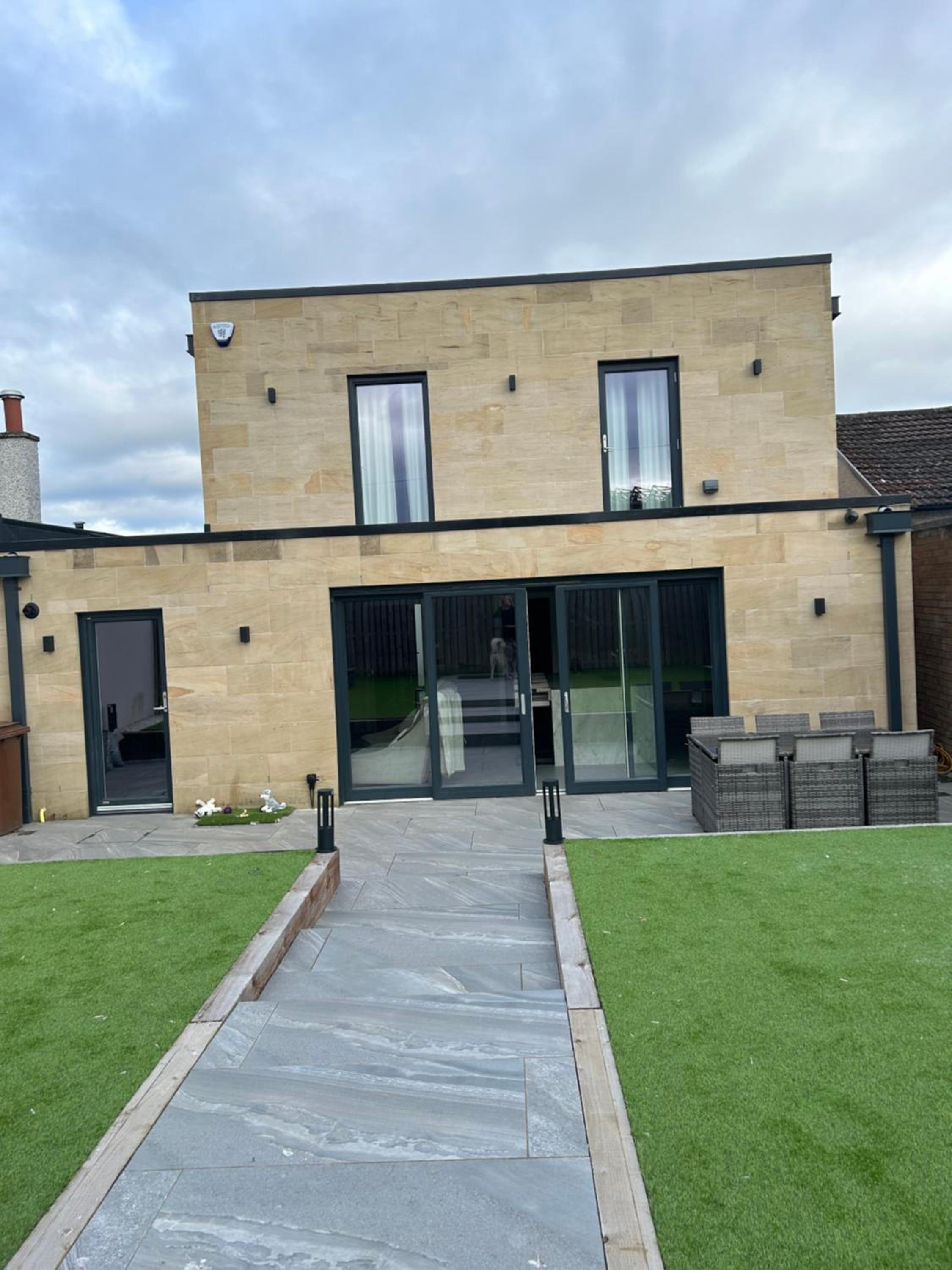 Riversdale House Next to Murrayfield Stadium