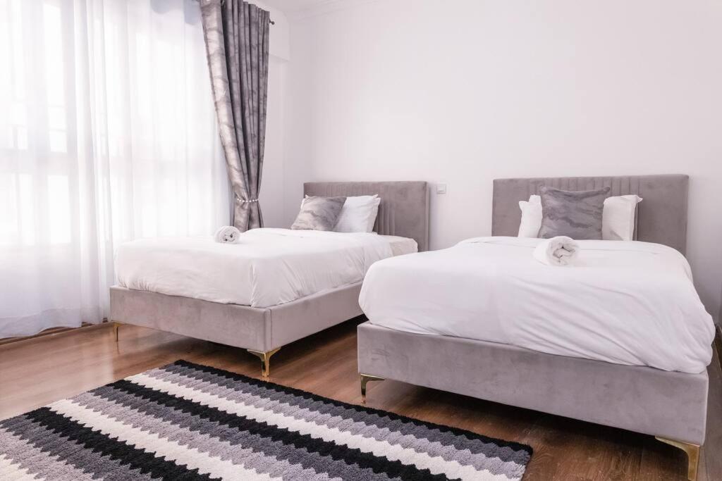 Centrally located 3BR Stylish Family Haven view 2