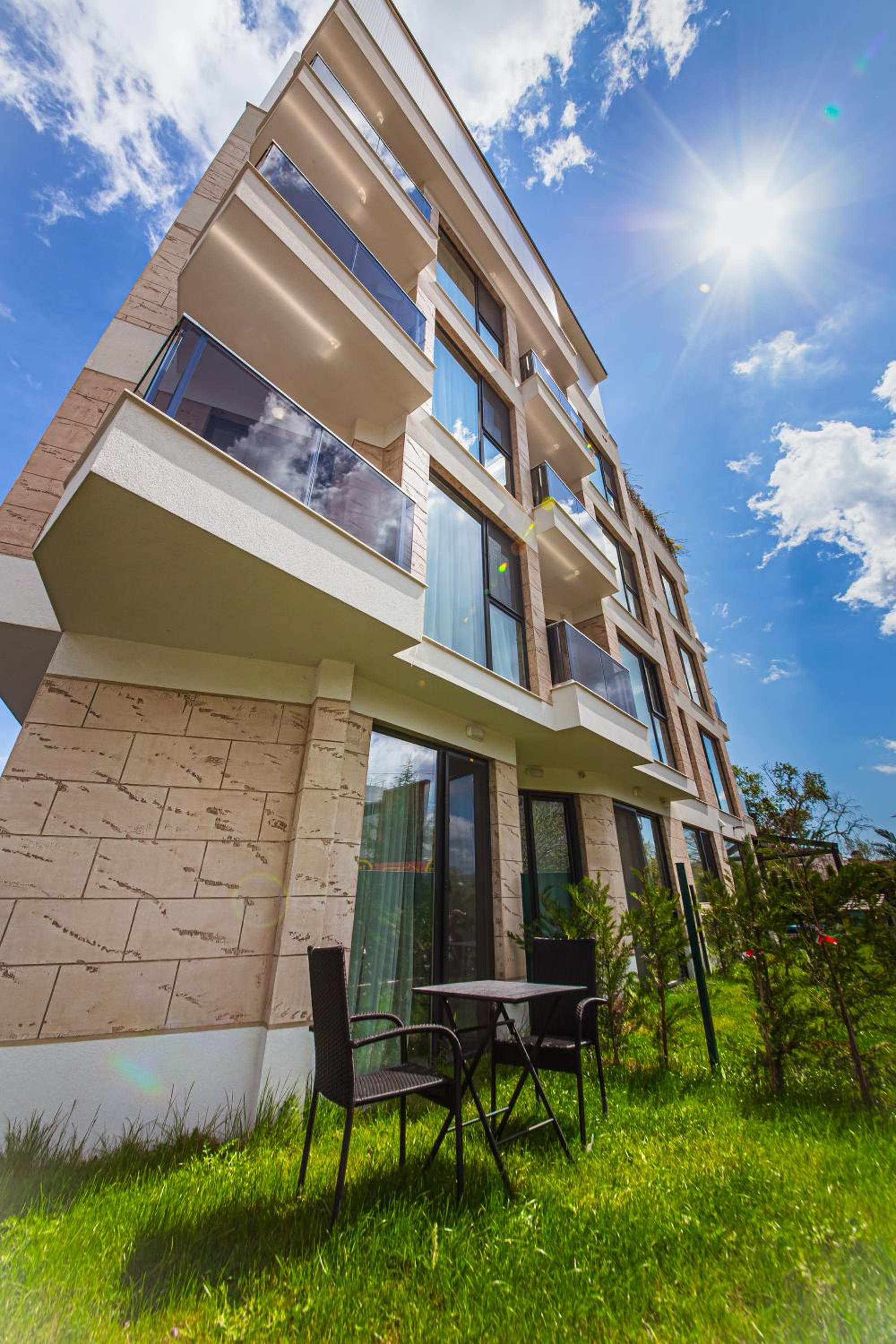 AthmosphereVillaEma Apartments