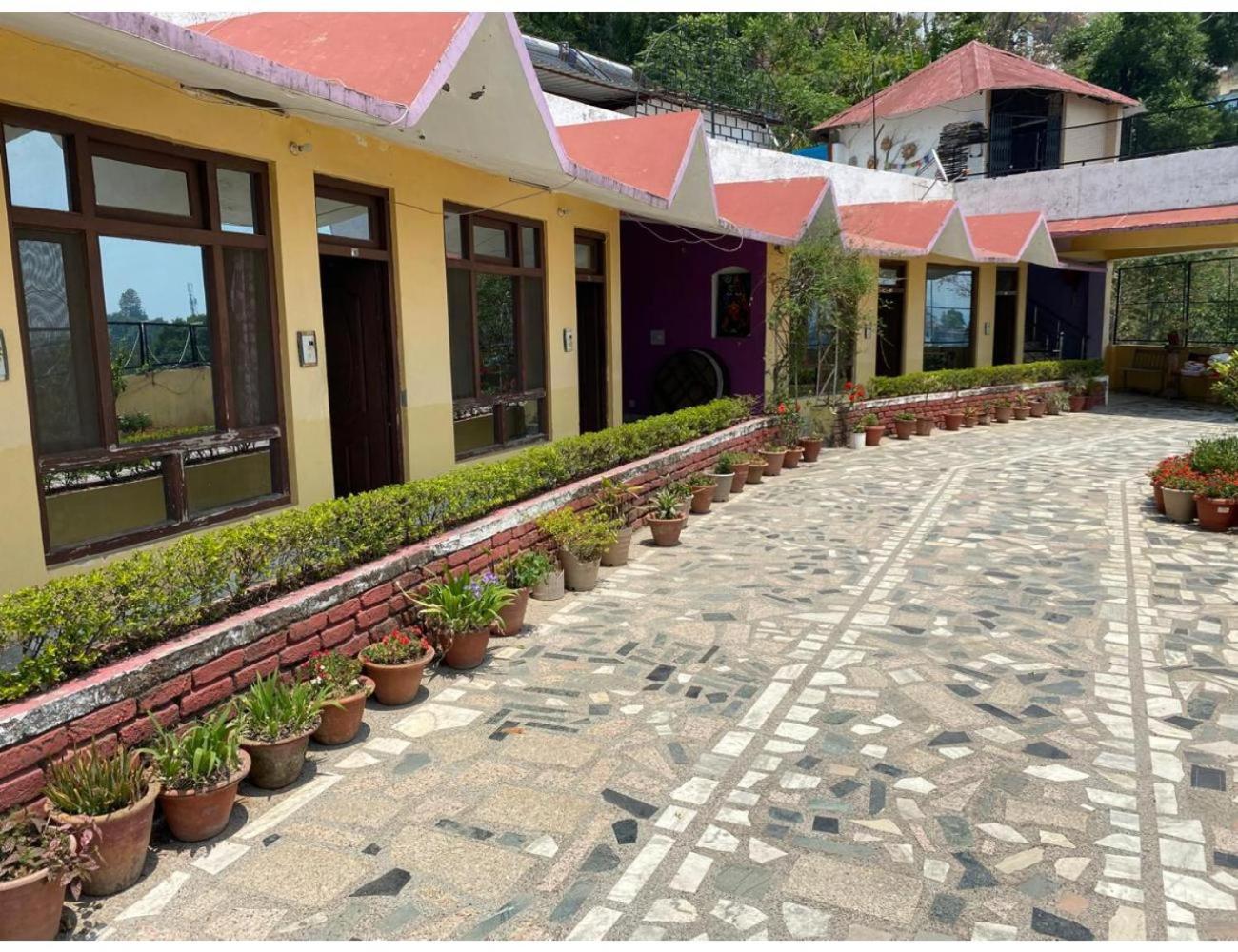 Hotel Baakhlee, Pithoragarh view 5