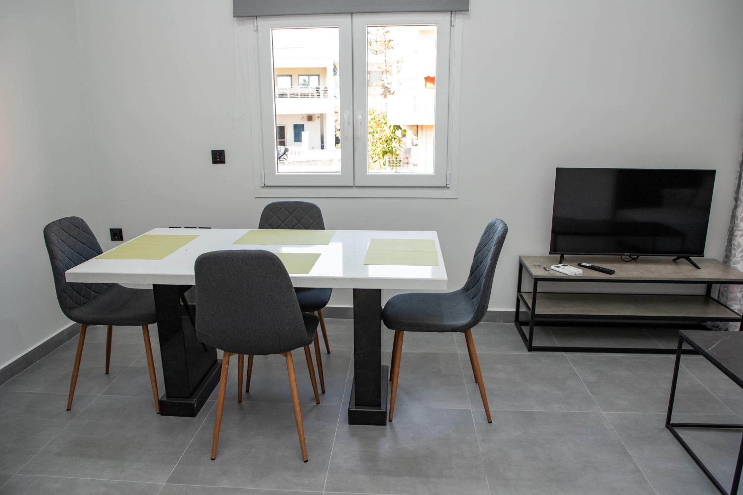 Kilada Luxury Apartment 1 view 5