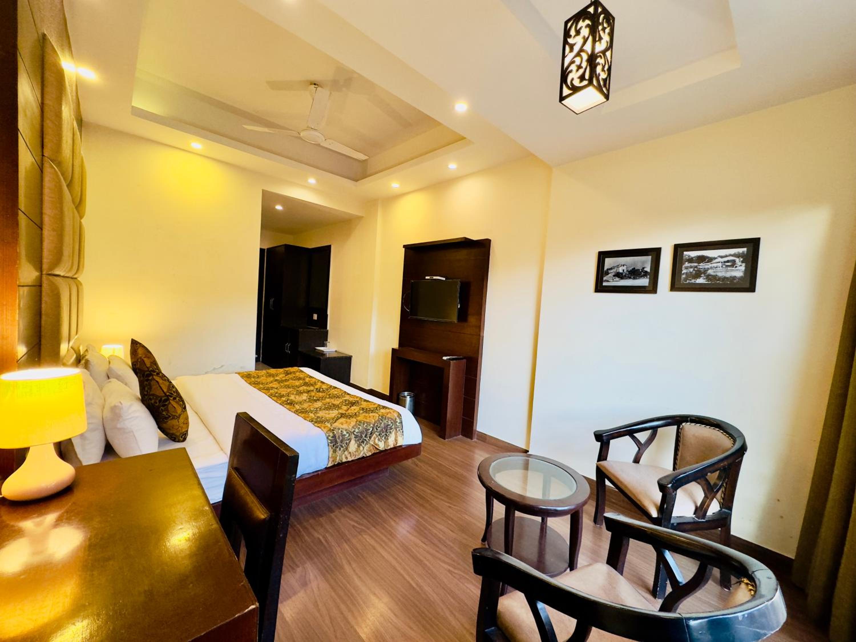 hotel room