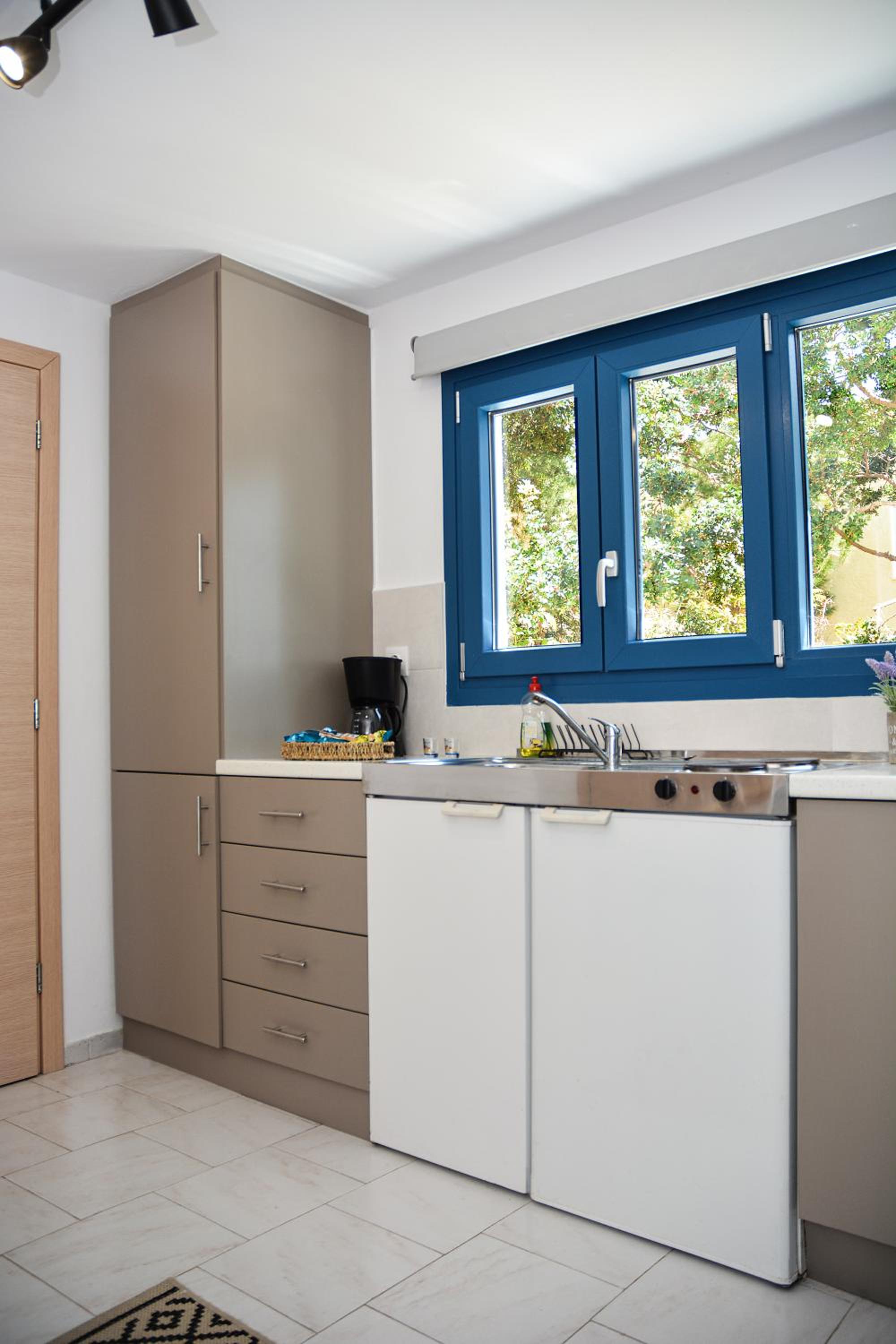 Thea Apartments