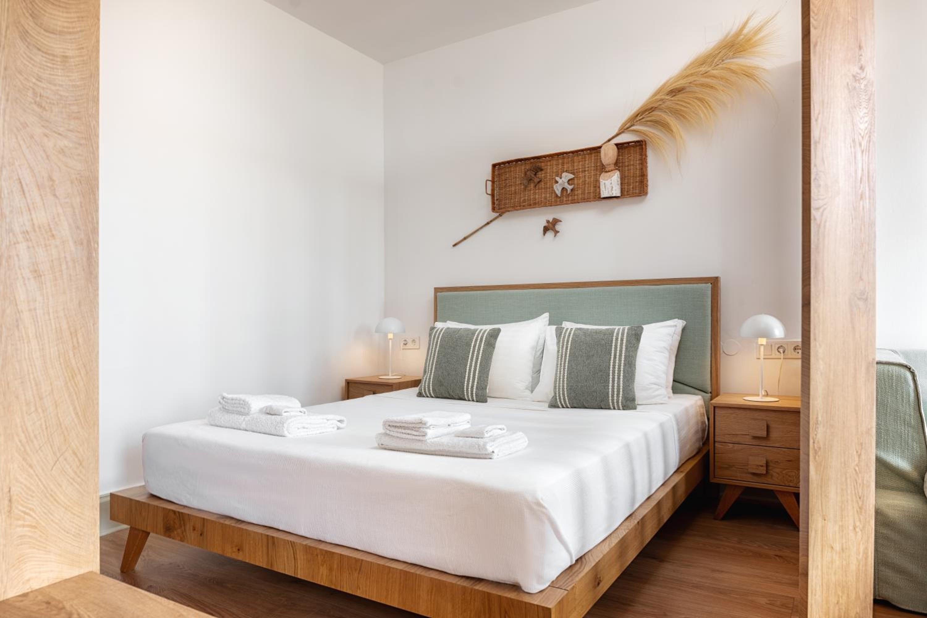 Rivoli Luxurious Seaview Suite in Liston Square photo 4