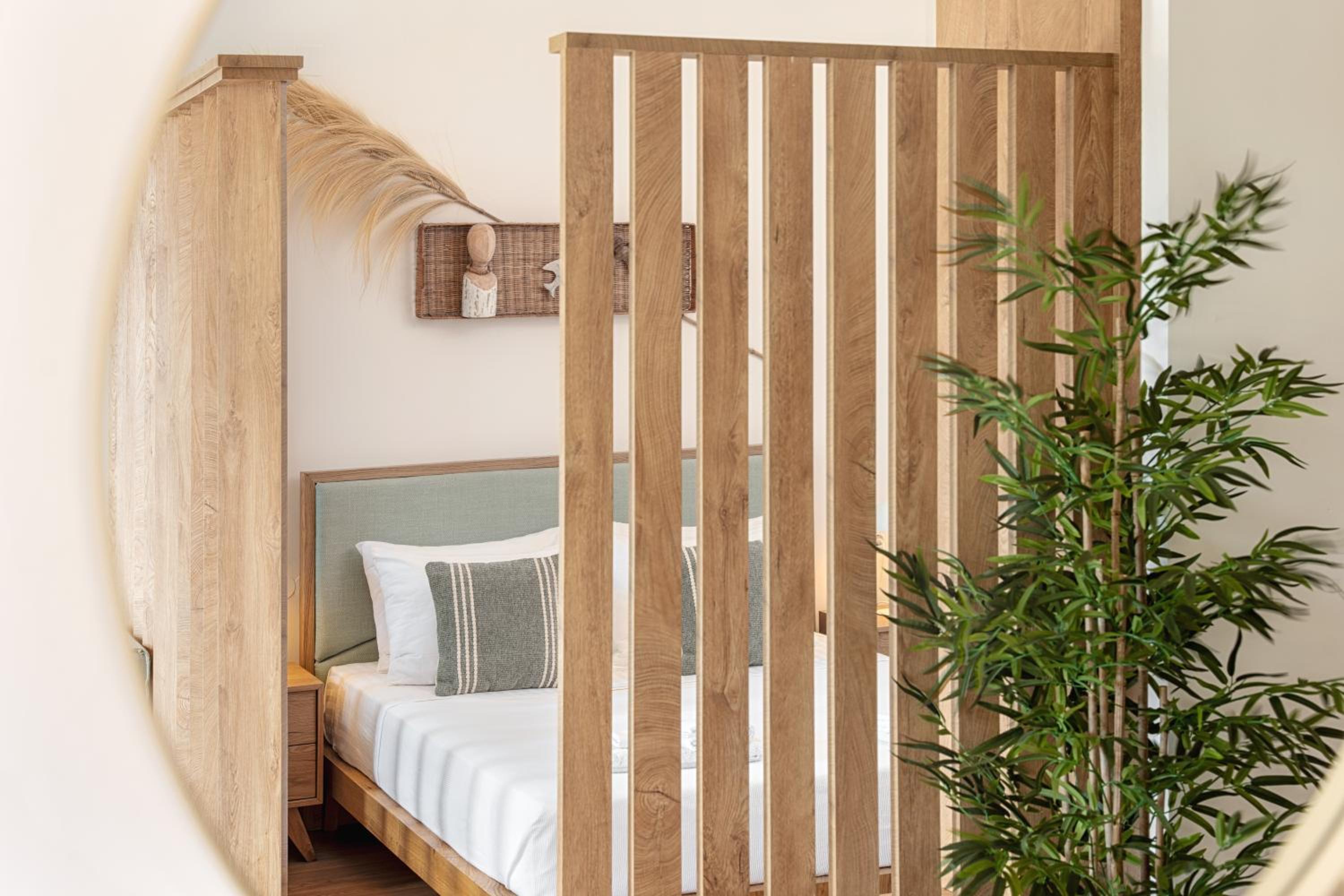 Rivoli Luxurious Seaview Suite in Liston Square photo 3