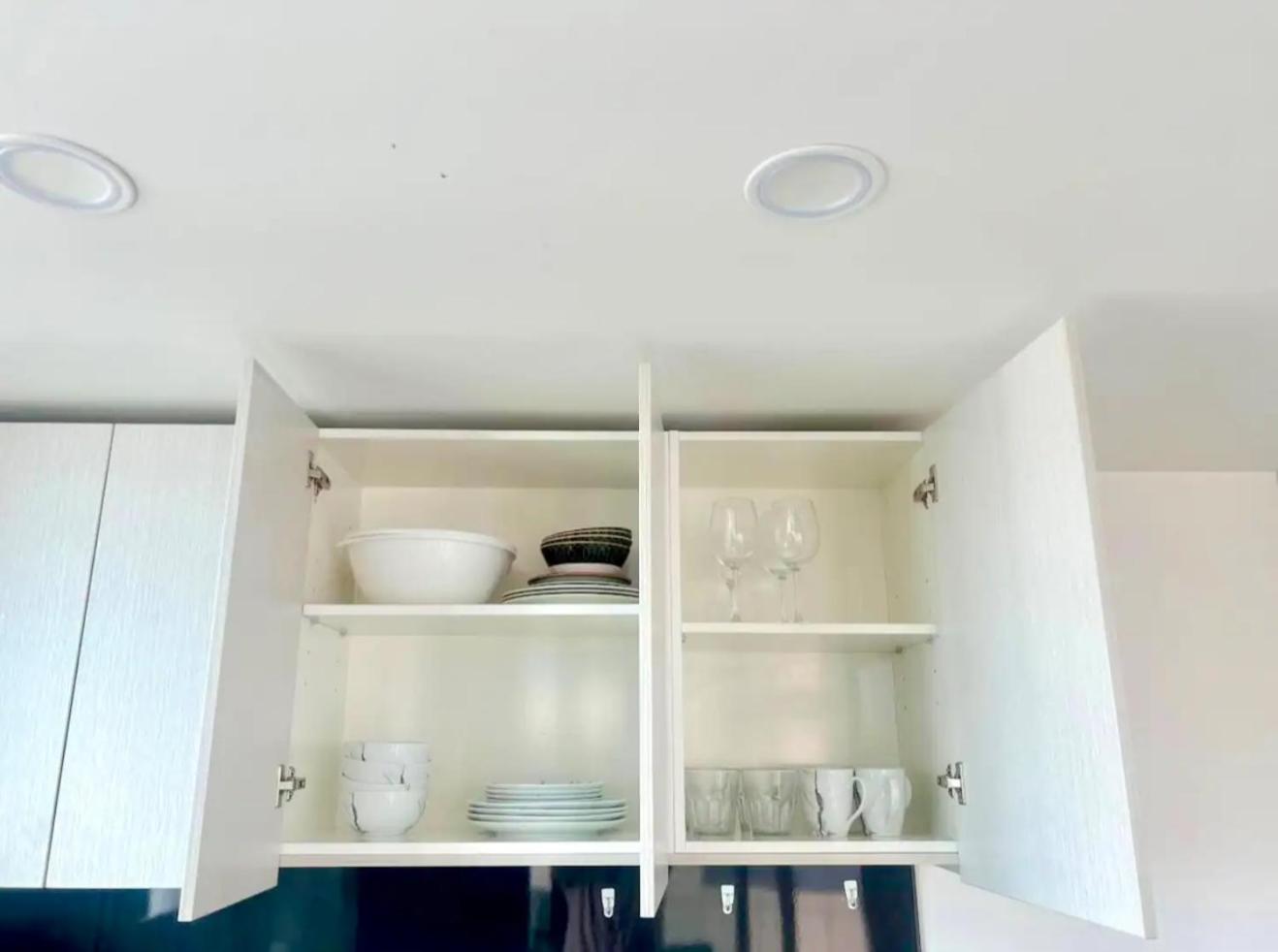 Gorgeous Seaview 2 Bedroom Apartment in Auckland CBD