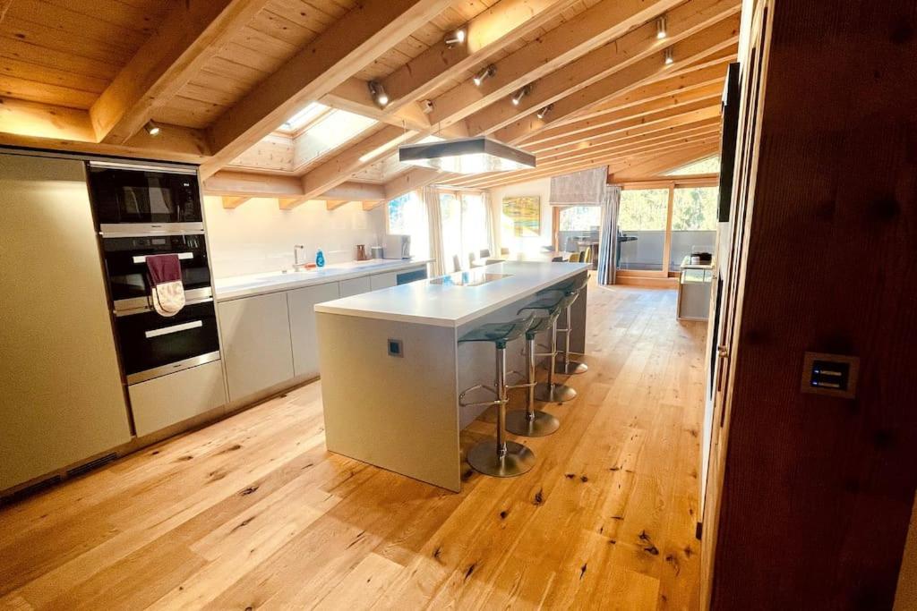 4 Bedroom Penthouse Apt in Flims Waldhaus