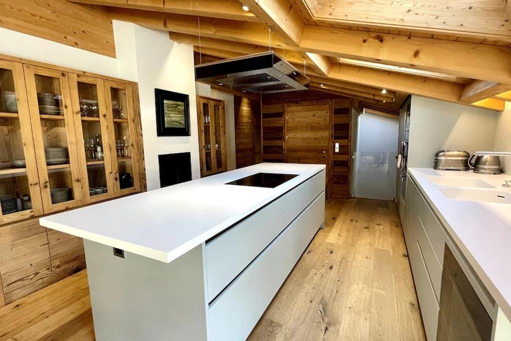 4 Bedroom Penthouse Apt in Flims Waldhaus
