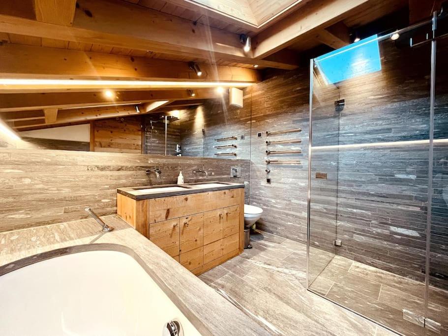 4 Bedroom Penthouse Apt in Flims Waldhaus