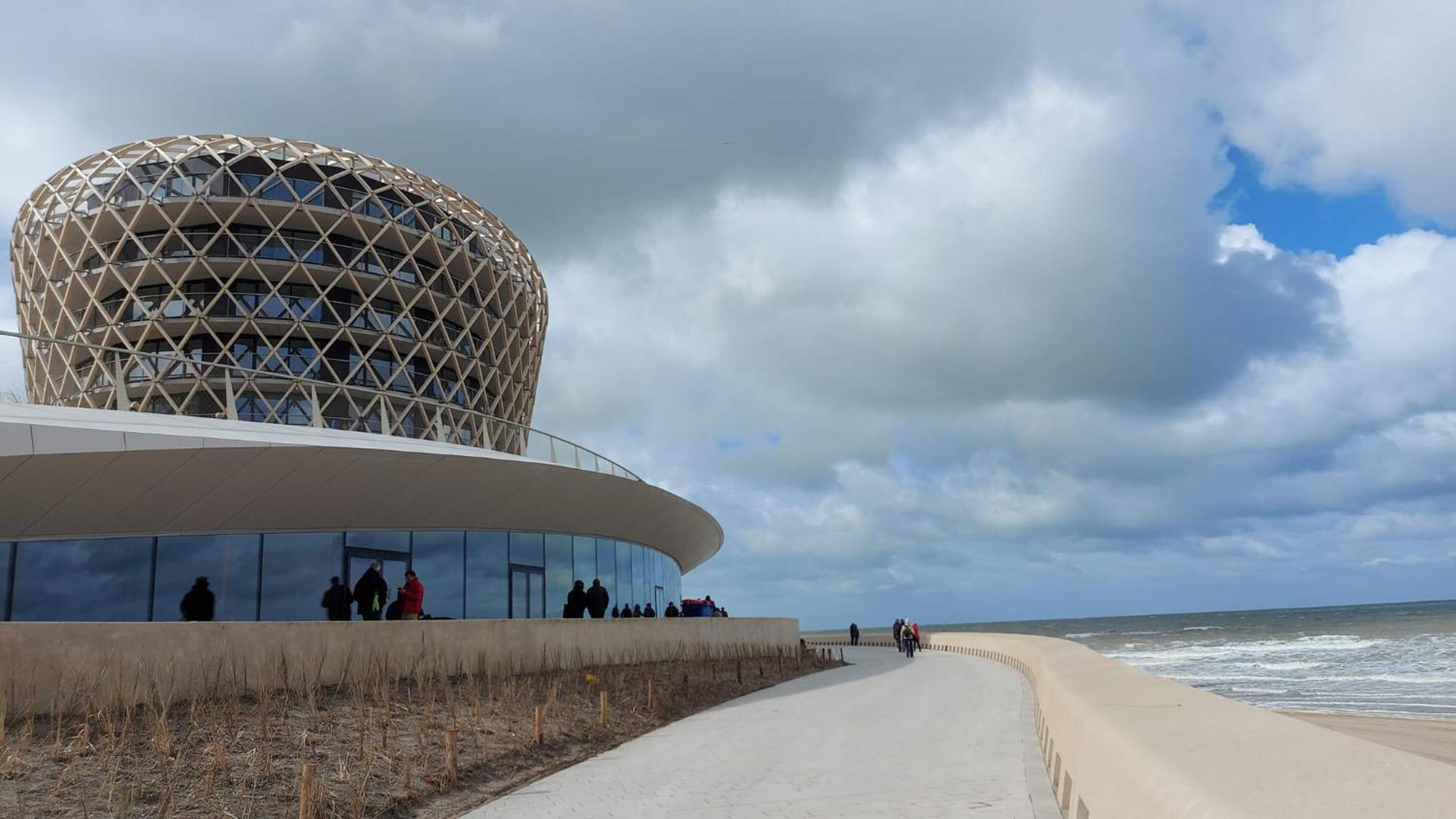 Caravan Aan Zee Arnani