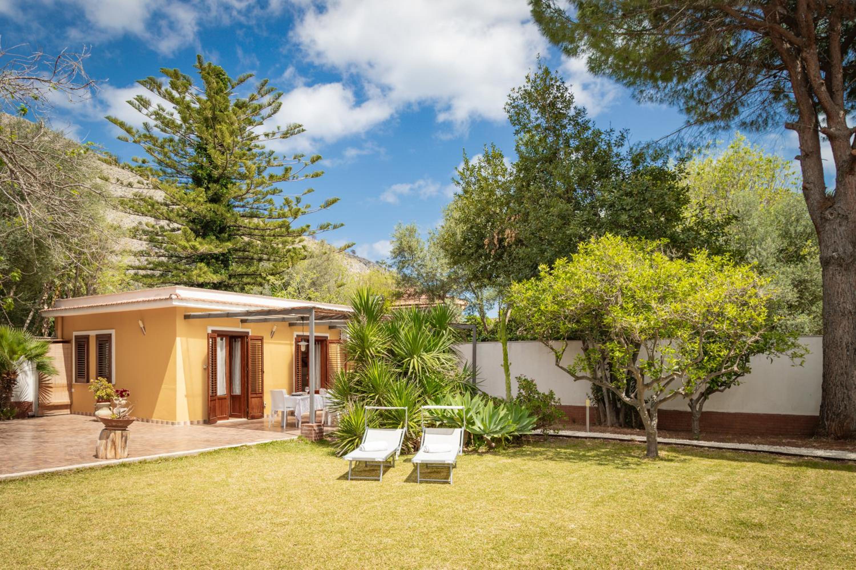 Maison Blanche view 2
