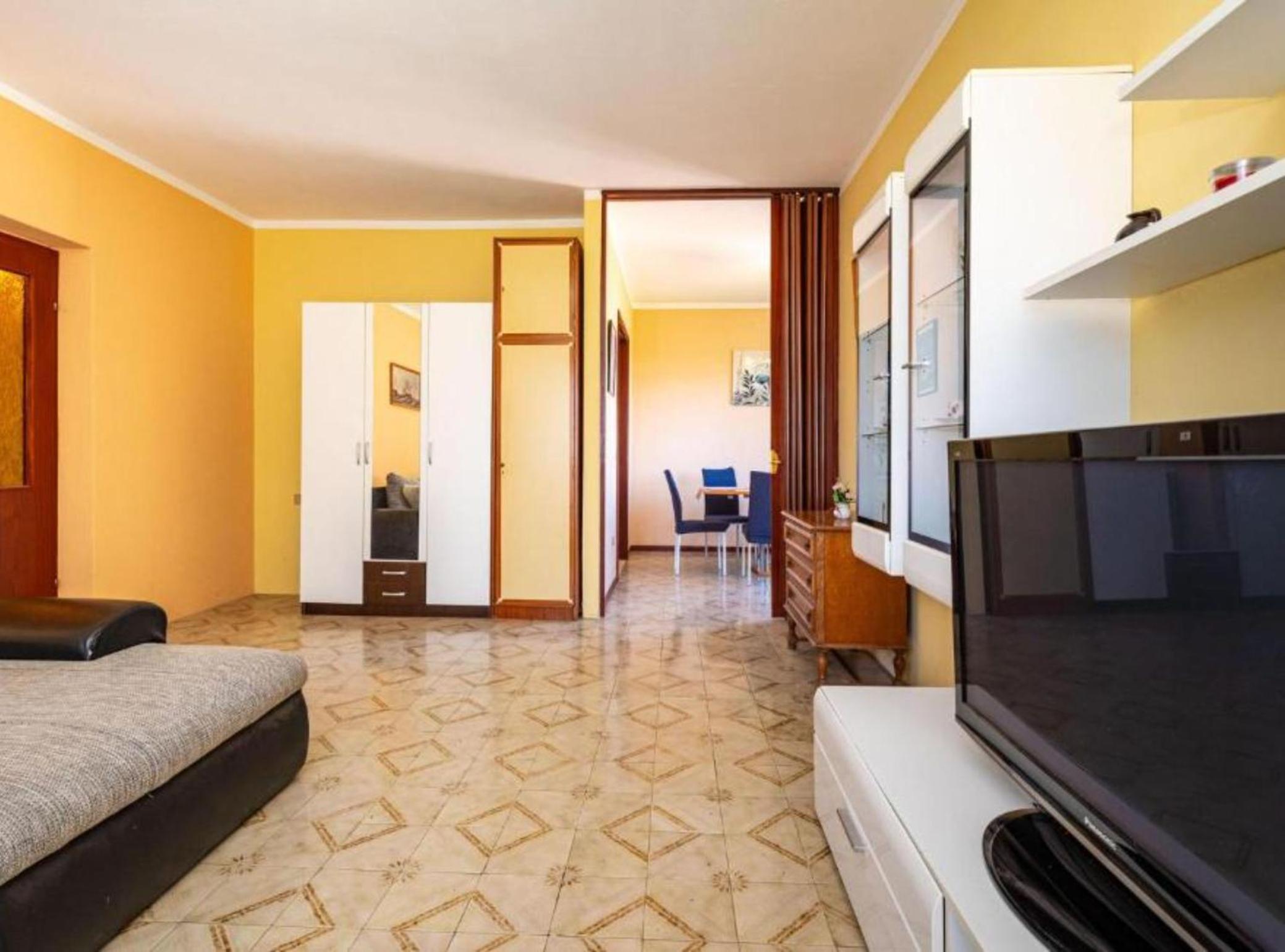 Apartment Serđa