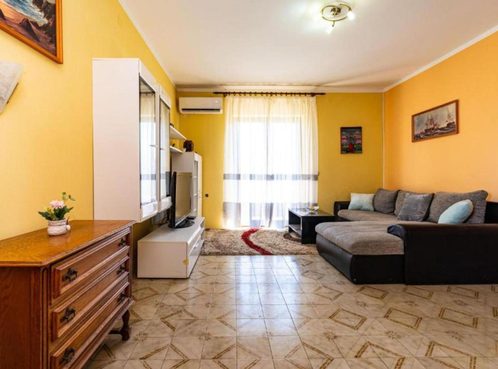 Apartment Serđa