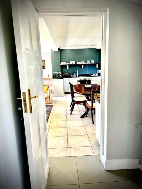 Stoneridge Large Family Cottage