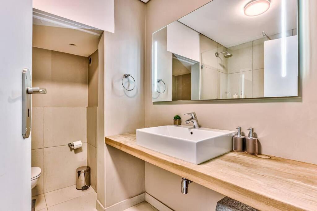 Senator Park Luxury Apartment