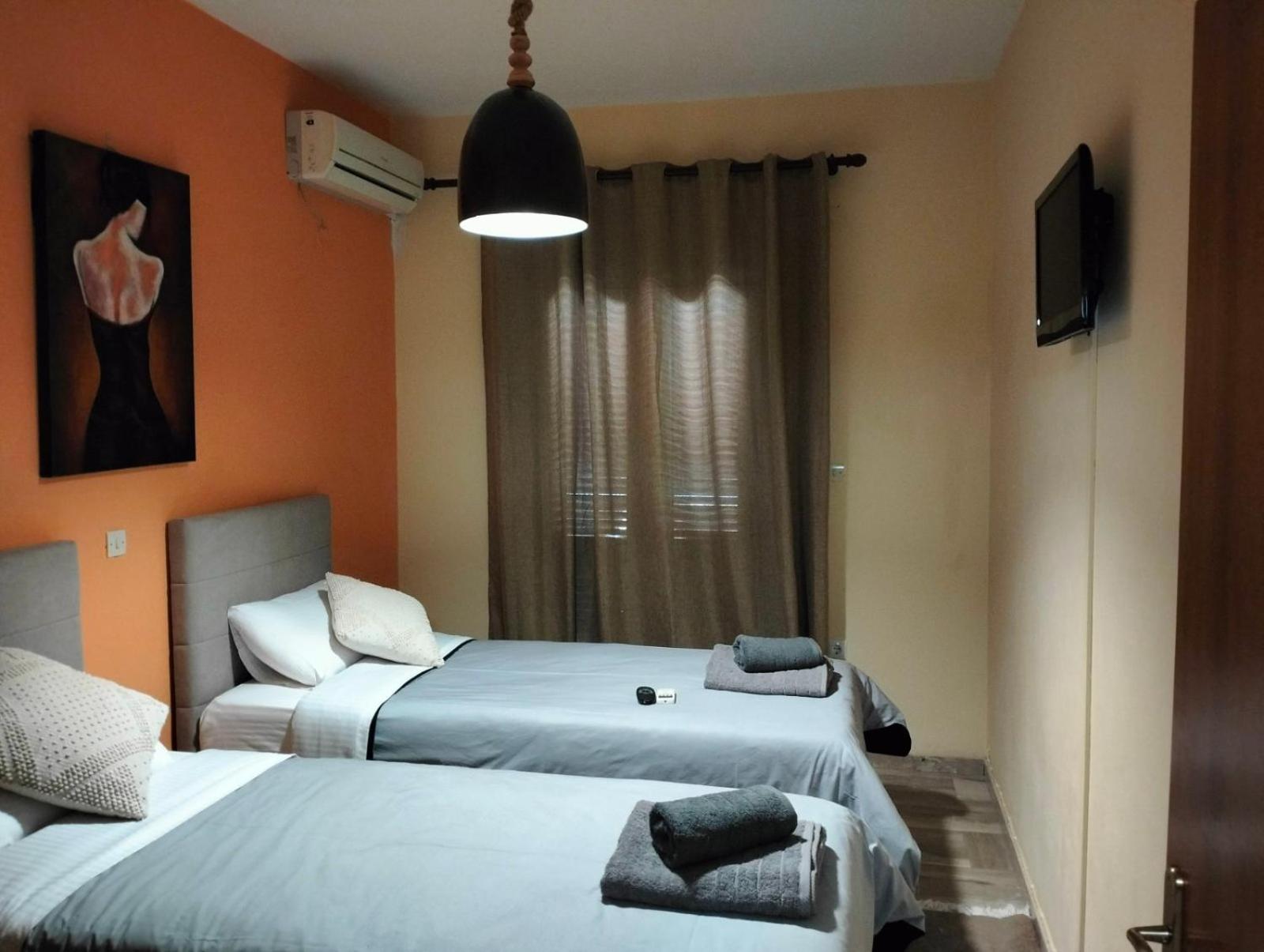 Helens Apartment photo 2