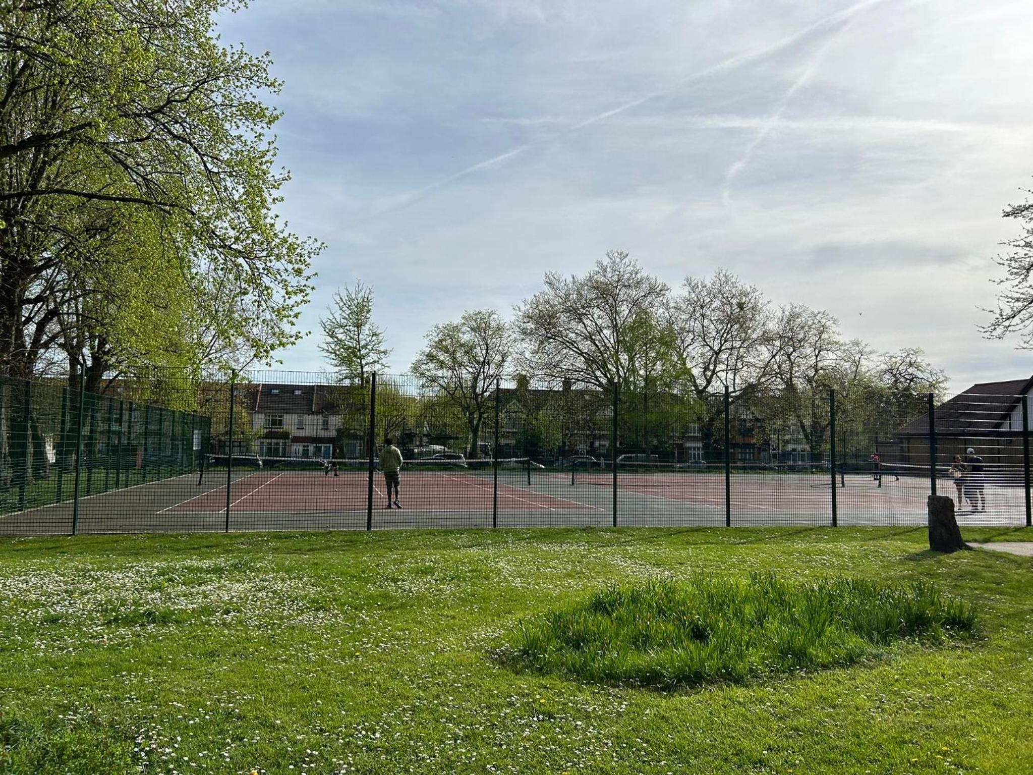 Cosy 2 Bedroom Flat in East Ham, Close to Excel