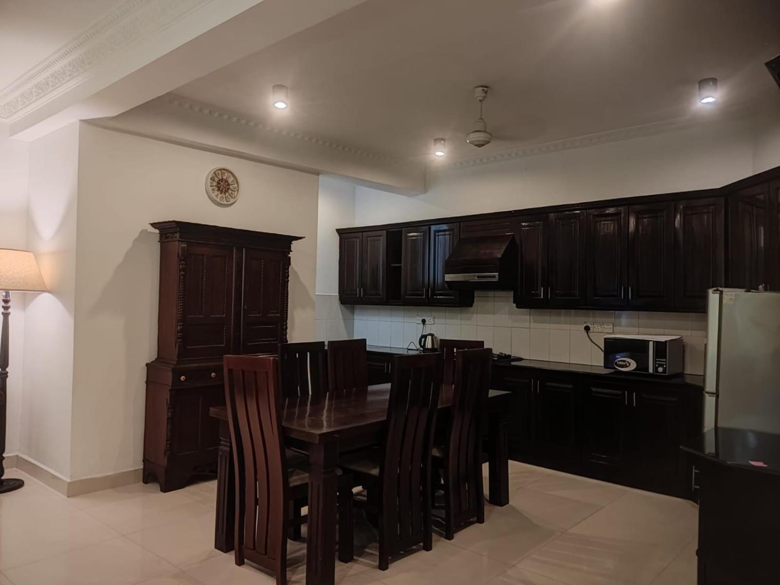 Beach view luxury apartment view 4