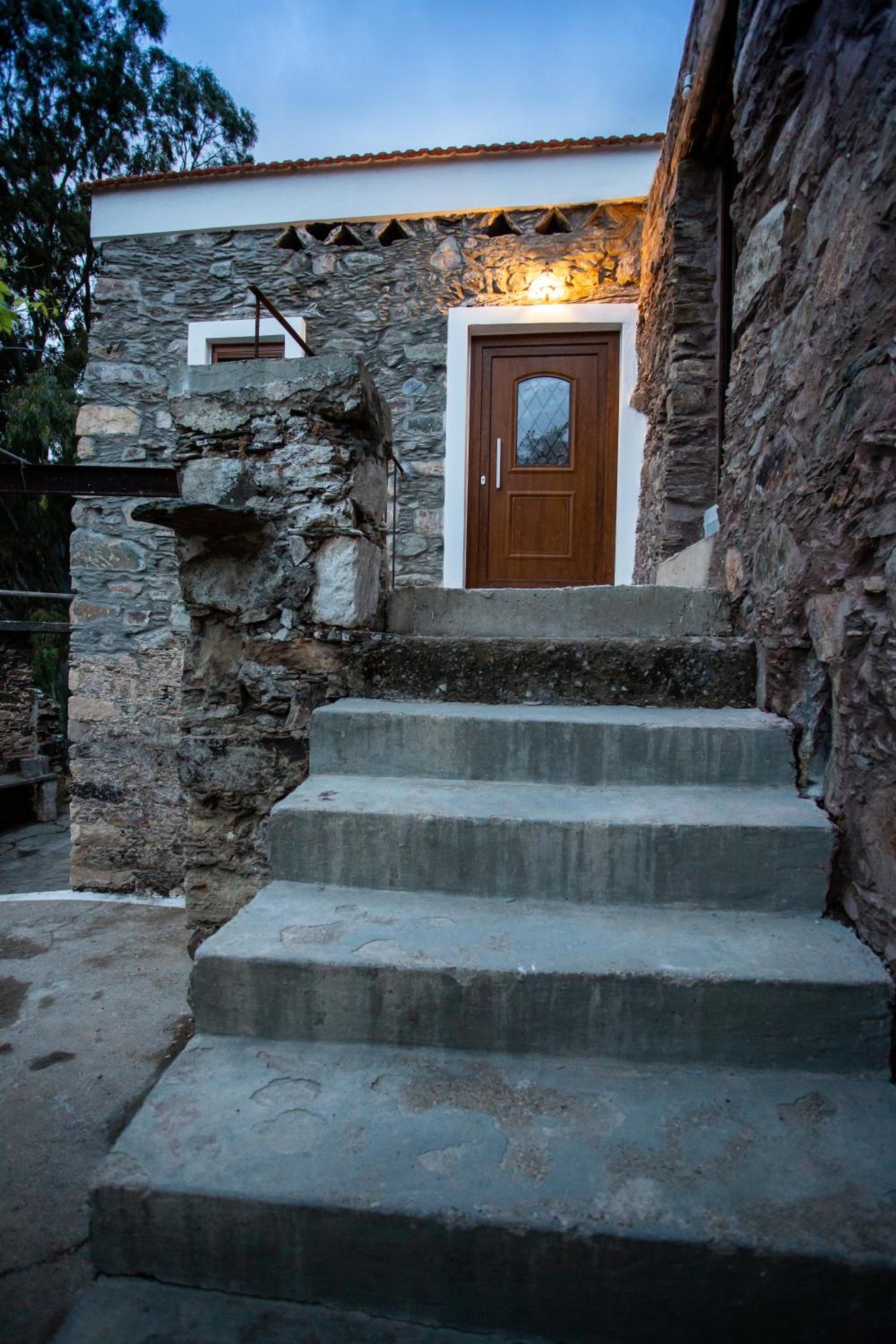 Photo 52