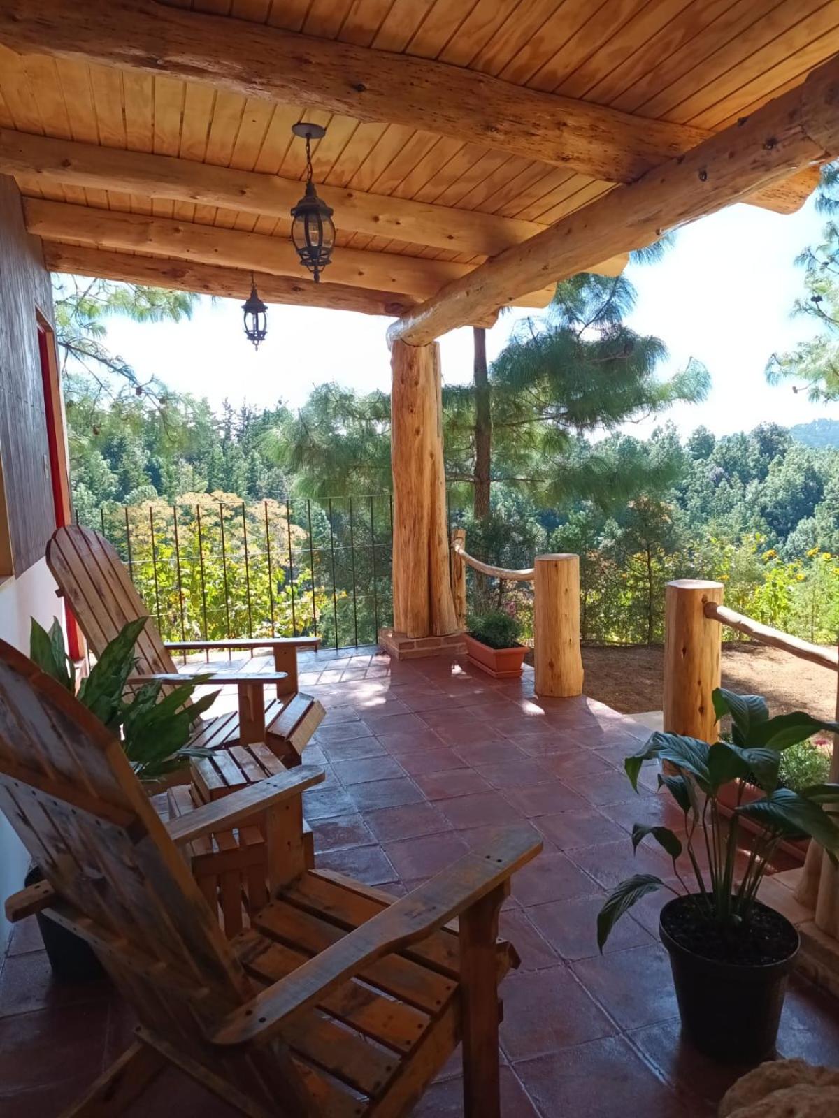 Finca Chuchiyá cabañas Tecpan