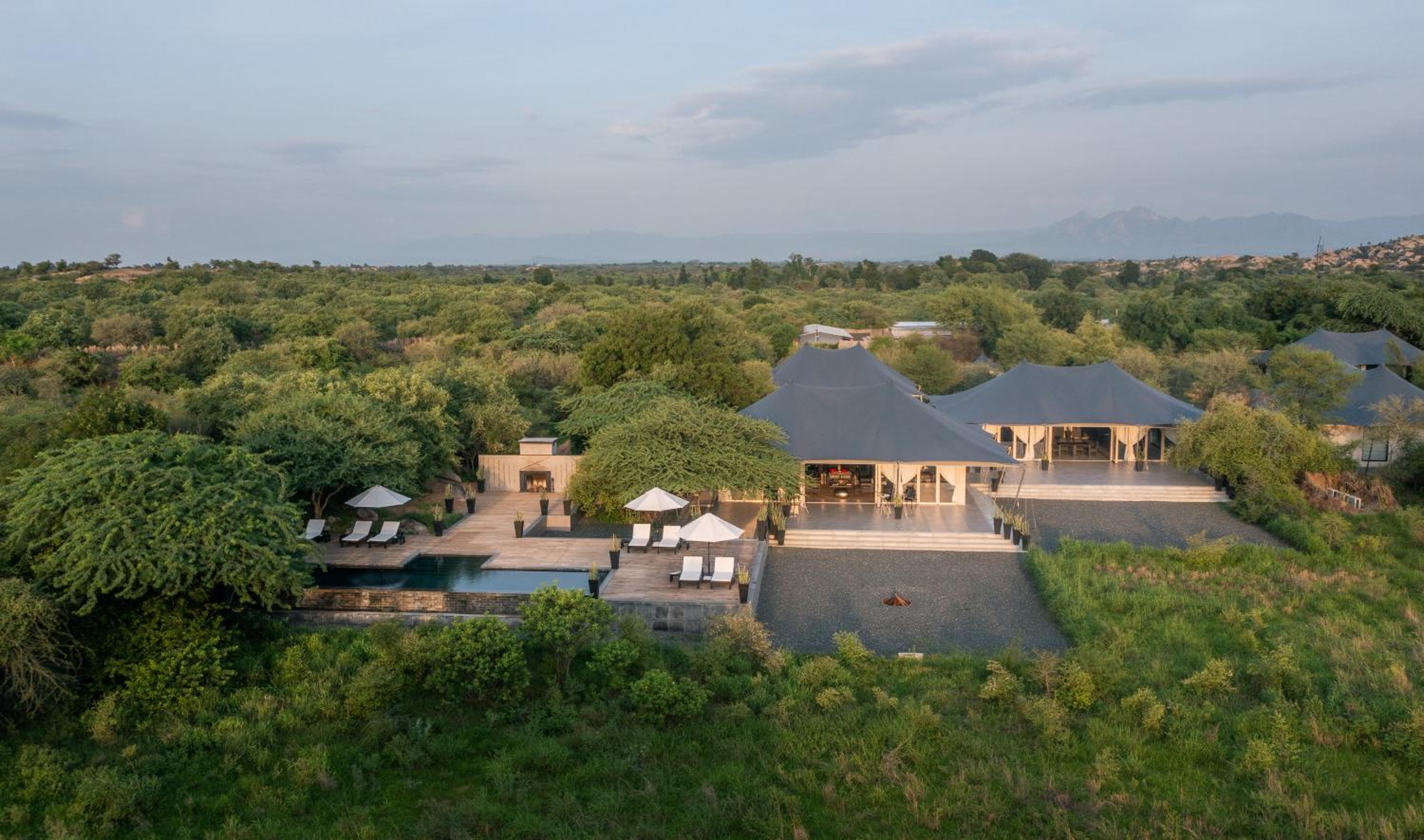SUJÁN JAWAI - Relais & Chateaux view 3