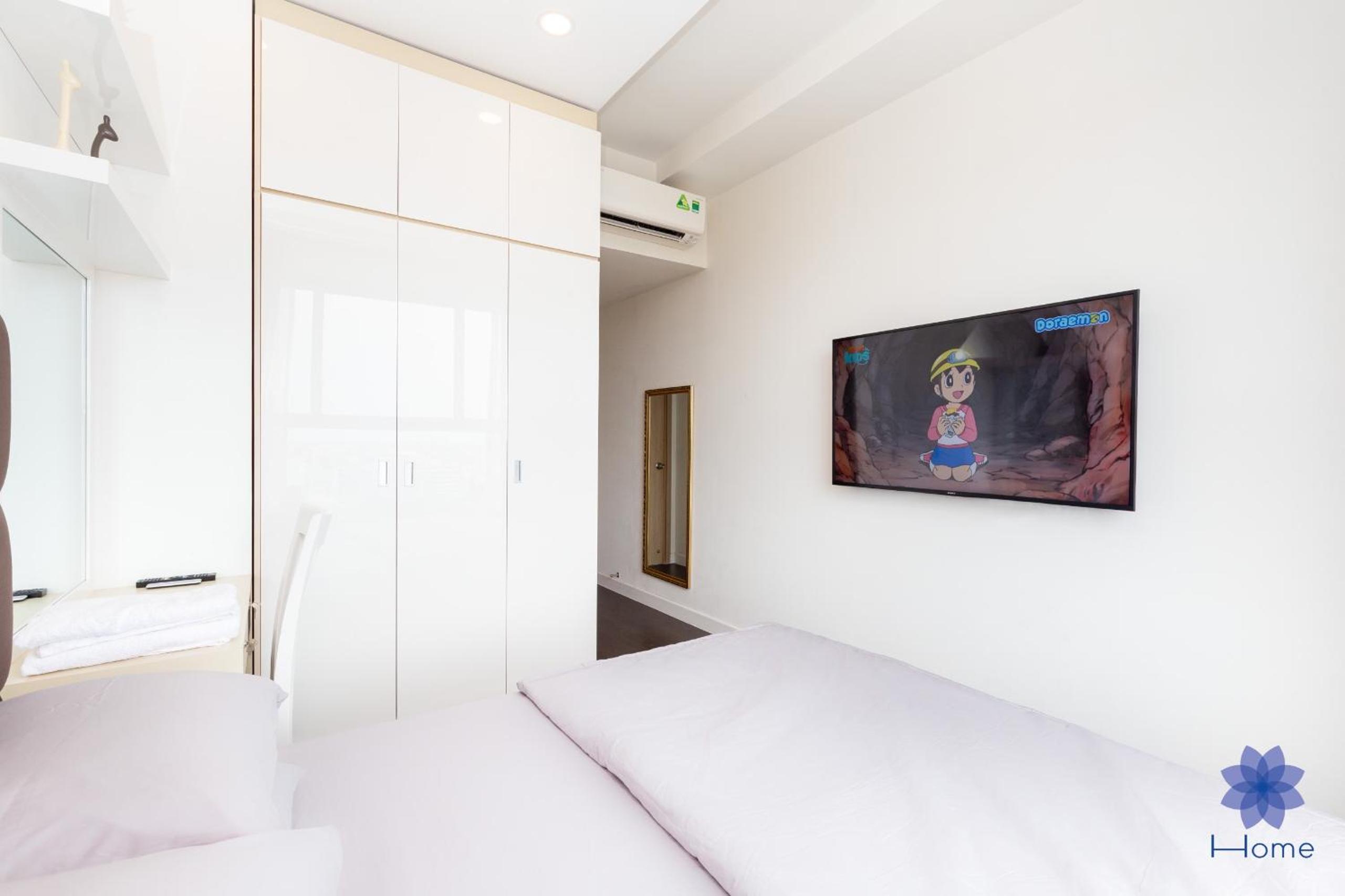 iHome Furnished Apartments with Free Gym & Pool, Airport Pick-Up Service