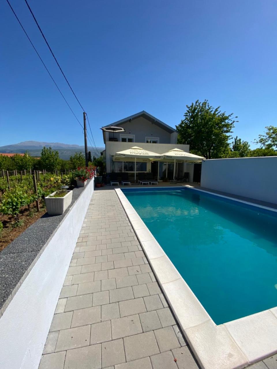 Villa Cabera