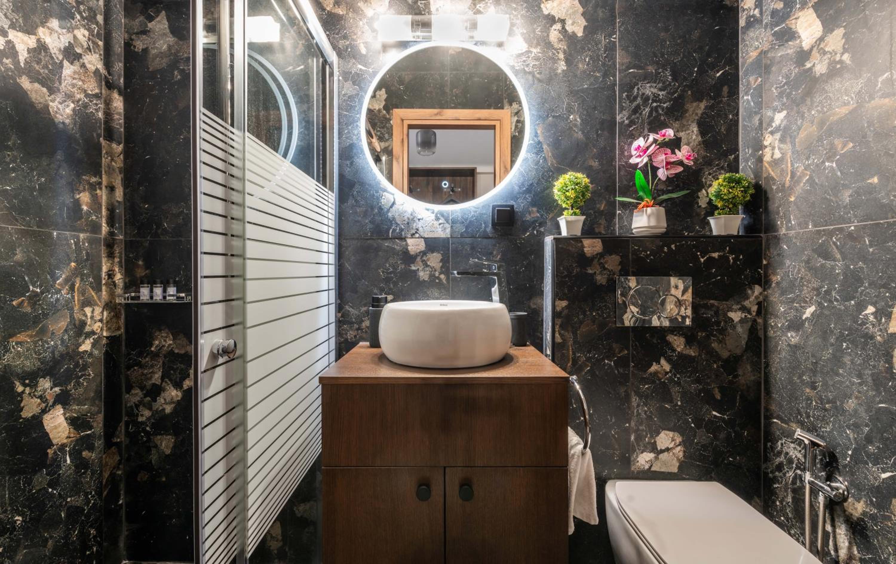 Dema Luxury Suites - Perikleous E4