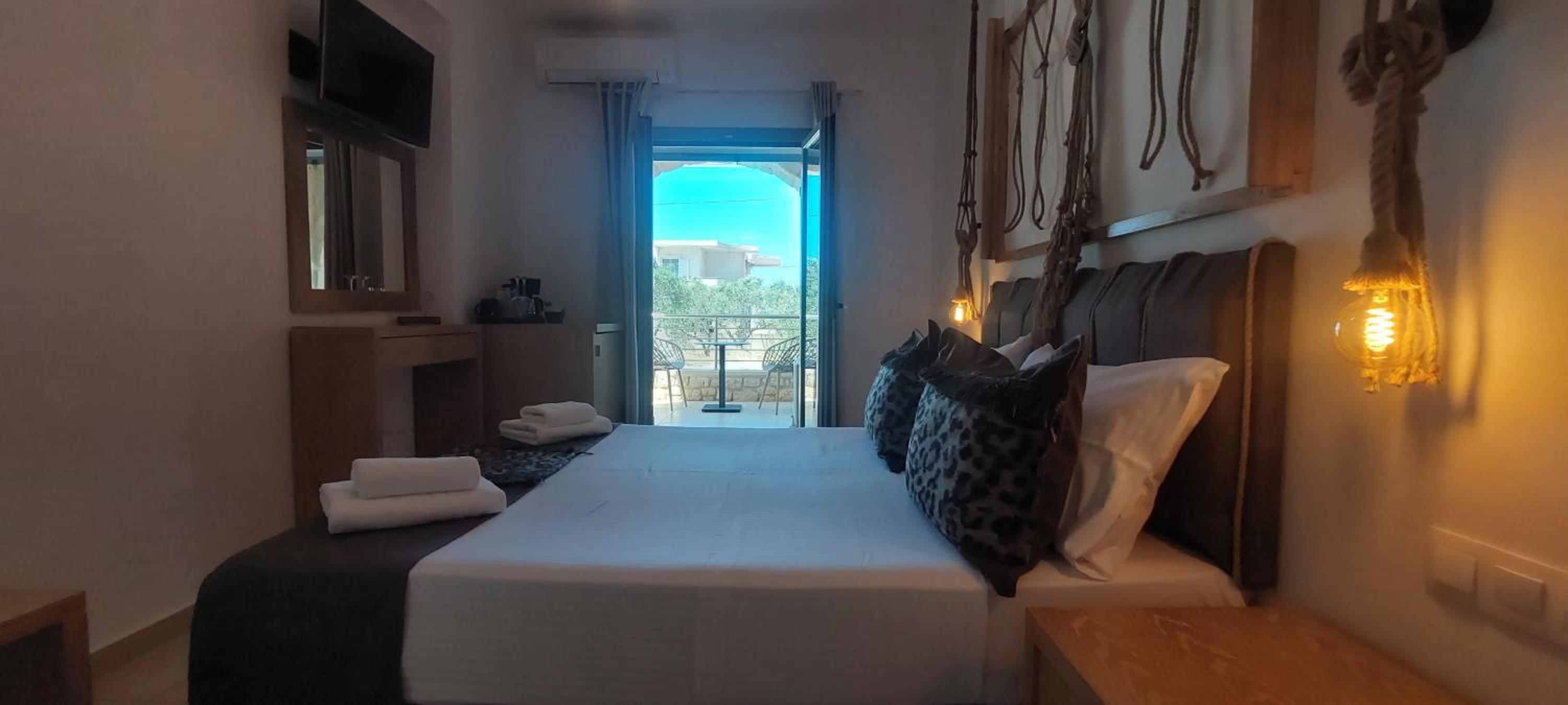 Selinopetra Rooms