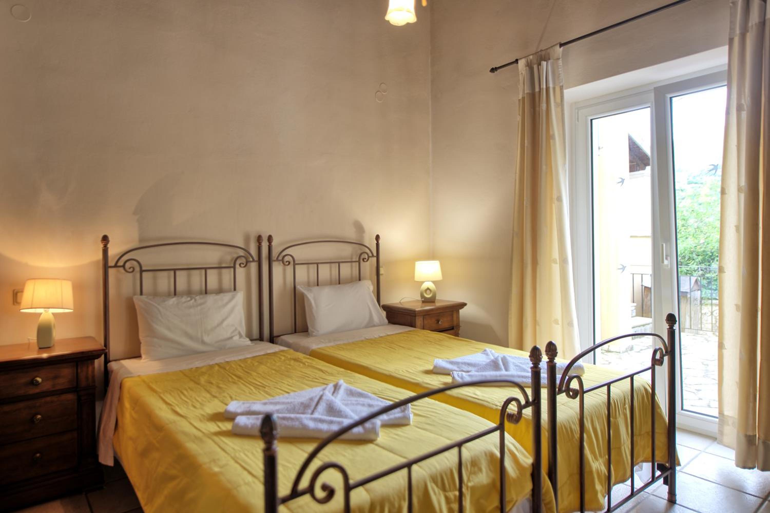 Villa Moyria by PosarelliVillas